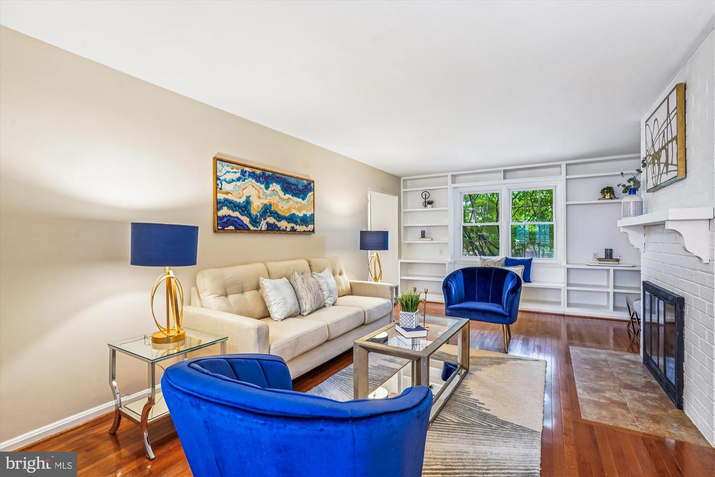 24 S ABINGDON ST, ARLINGTON, Virginia 22204, 4 Bedrooms Bedrooms, ,3 BathroomsBathrooms,Residential,For sale,24 S ABINGDON ST,VAAR2063746 MLS # VAAR2063746