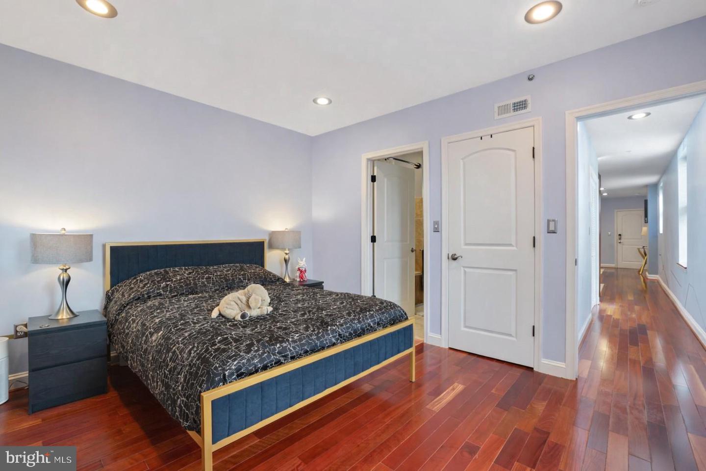 3579 WARDER ST NW #3, WASHINGTON, District Of Columbia 20010, 2 Bedrooms Bedrooms, ,2 BathroomsBathrooms,Residential,For sale,3579 WARDER ST NW #3,DCDC2223386 MLS # DCDC2223386