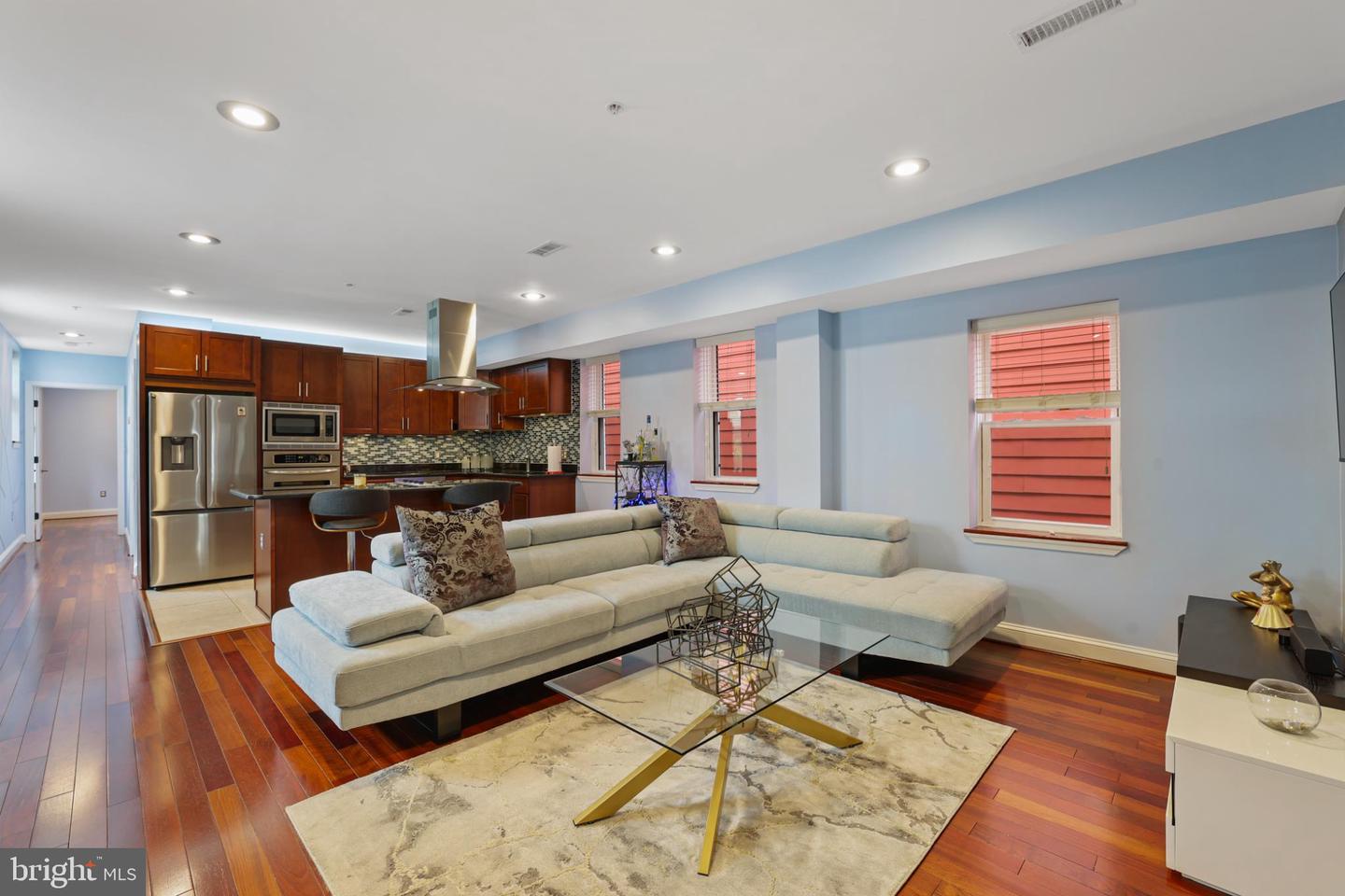 3579 WARDER ST NW #3, WASHINGTON, District Of Columbia 20010, 2 Bedrooms Bedrooms, ,2 BathroomsBathrooms,Residential,For sale,3579 WARDER ST NW #3,DCDC2223386 MLS # DCDC2223386