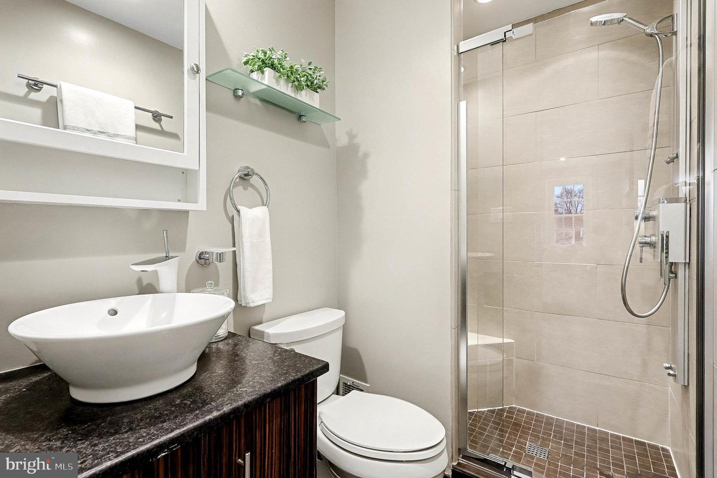 10307 EMERALD ROCK DR, OAKTON, Virginia 22124, 3 Bedrooms Bedrooms, ,2 BathroomsBathrooms,Residential,For sale,10307 EMERALD ROCK DR,VAFX2268612 MLS # VAFX2268612