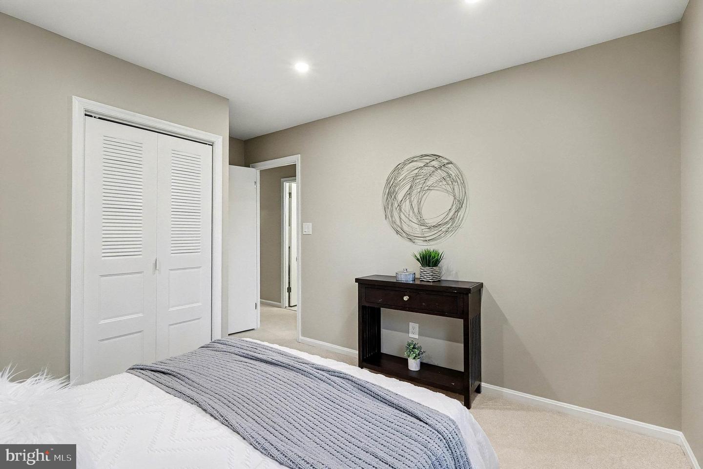 10307 EMERALD ROCK DR, OAKTON, Virginia 22124, 3 Bedrooms Bedrooms, ,2 BathroomsBathrooms,Residential,For sale,10307 EMERALD ROCK DR,VAFX2268612 MLS # VAFX2268612