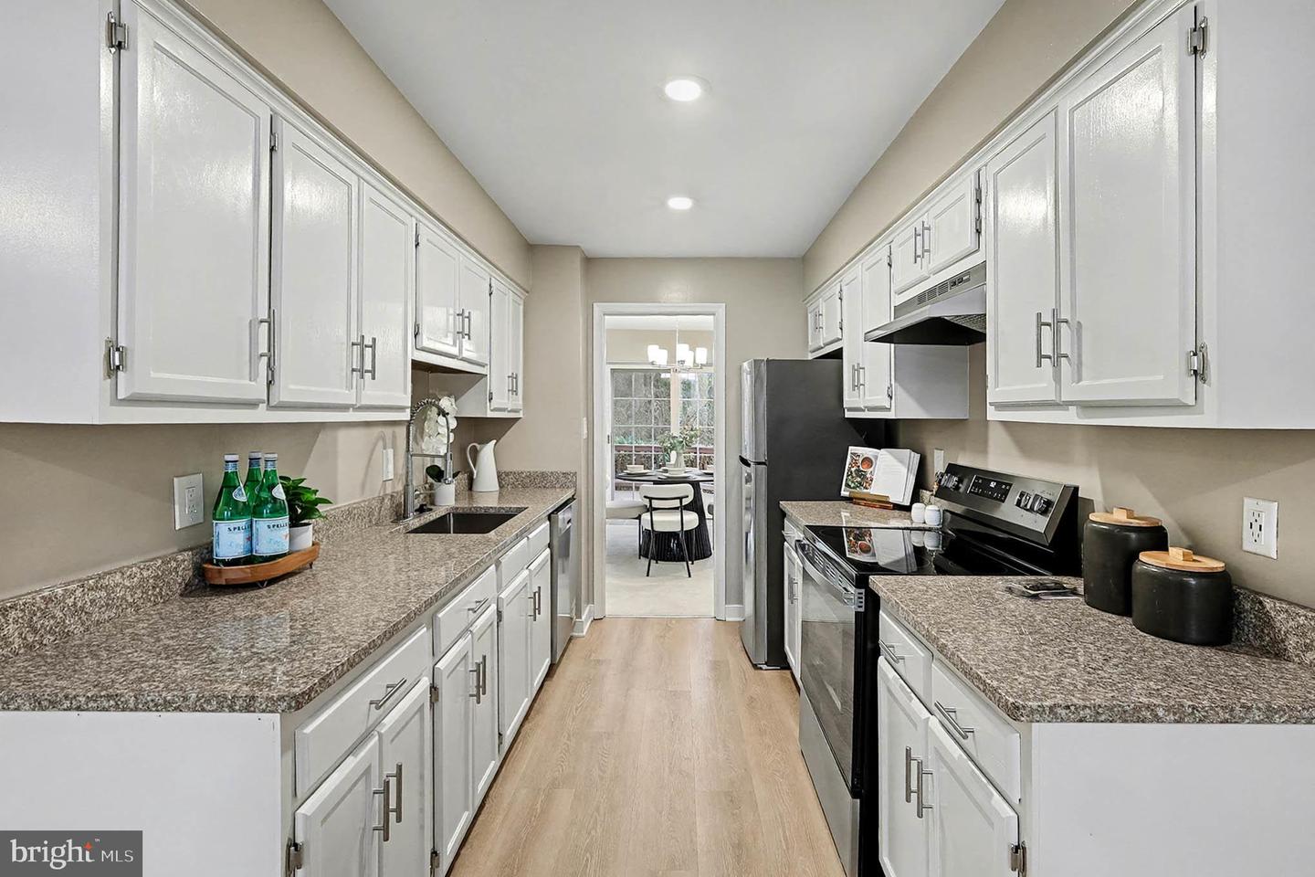 10307 EMERALD ROCK DR, OAKTON, Virginia 22124, 3 Bedrooms Bedrooms, ,2 BathroomsBathrooms,Residential,For sale,10307 EMERALD ROCK DR,VAFX2268612 MLS # VAFX2268612