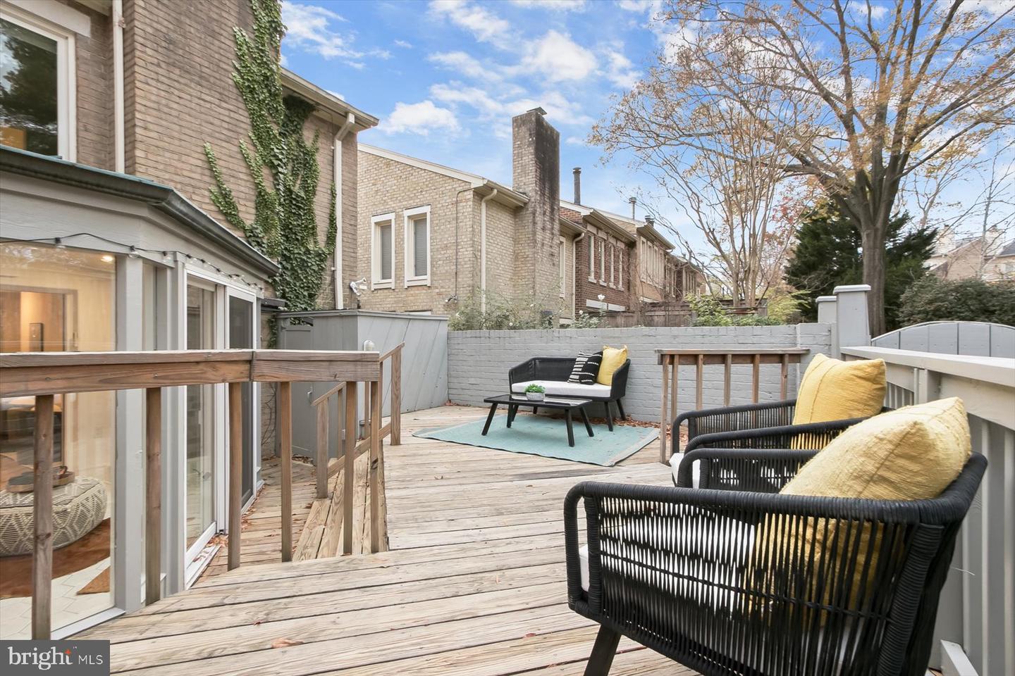 4297 EMBASSY PARK DR NW, WASHINGTON, District Of Columbia 20016, 3 Bedrooms Bedrooms, ,2 BathroomsBathrooms,Residential,For sale,4297 EMBASSY PARK DR NW,DCDC2223654 MLS # DCDC2223654 4297 EMBASSY PARK DR NW, WASHINGTON, District Of Columbia 20016, 3 Bedrooms Bedrooms, ,2 BathroomsBathrooms,Residential,For sale,4297 EMBASSY PARK DR NW,DCDC2223654 MLS # DCDC2223654