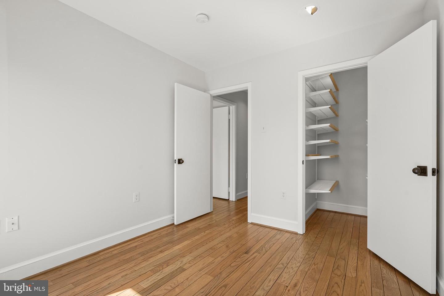 4297 EMBASSY PARK DR NW, WASHINGTON, District Of Columbia 20016, 3 Bedrooms Bedrooms, ,2 BathroomsBathrooms,Residential,For sale,4297 EMBASSY PARK DR NW,DCDC2223654 MLS # DCDC2223654 4297 EMBASSY PARK DR NW, WASHINGTON, District Of Columbia 20016, 3 Bedrooms Bedrooms, ,2 BathroomsBathrooms,Residential,For sale,4297 EMBASSY PARK DR NW,DCDC2223654 MLS # DCDC2223654