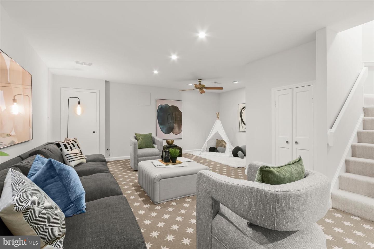 4297 EMBASSY PARK DR NW, WASHINGTON, District Of Columbia 20016, 3 Bedrooms Bedrooms, ,2 BathroomsBathrooms,Residential,For sale,4297 EMBASSY PARK DR NW,DCDC2223654 MLS # DCDC2223654 4297 EMBASSY PARK DR NW, WASHINGTON, District Of Columbia 20016, 3 Bedrooms Bedrooms, ,2 BathroomsBathrooms,Residential,For sale,4297 EMBASSY PARK DR NW,DCDC2223654 MLS # DCDC2223654