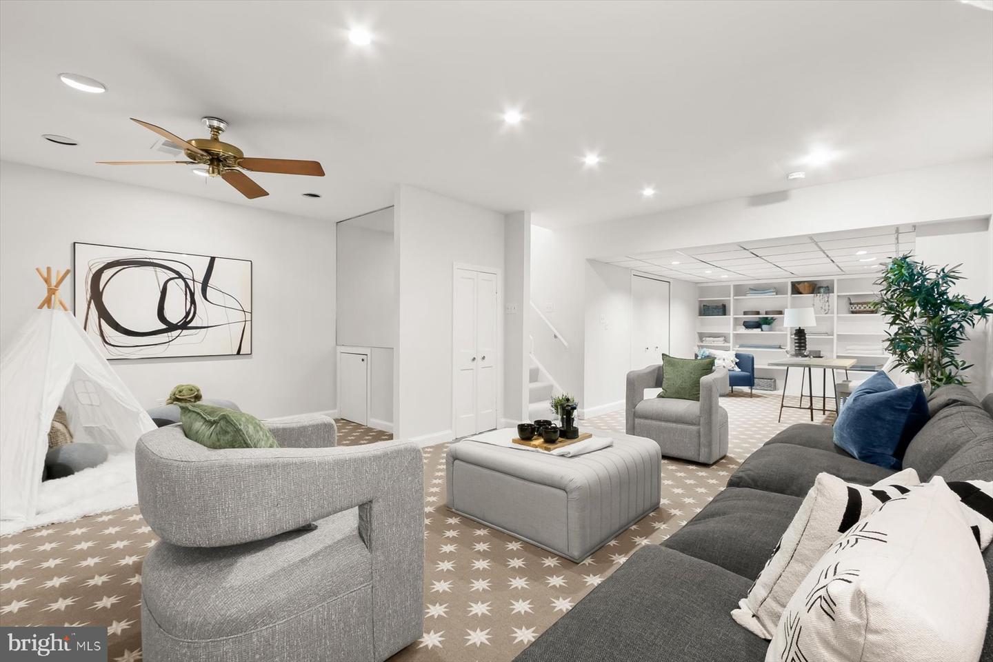 4297 EMBASSY PARK DR NW, WASHINGTON, District Of Columbia 20016, 3 Bedrooms Bedrooms, ,2 BathroomsBathrooms,Residential,For sale,4297 EMBASSY PARK DR NW,DCDC2223654 MLS # DCDC2223654 4297 EMBASSY PARK DR NW, WASHINGTON, District Of Columbia 20016, 3 Bedrooms Bedrooms, ,2 BathroomsBathrooms,Residential,For sale,4297 EMBASSY PARK DR NW,DCDC2223654 MLS # DCDC2223654