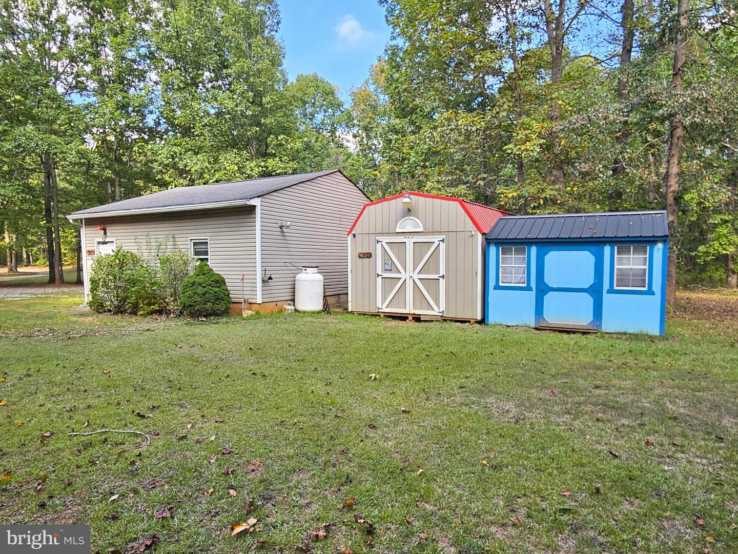 7962 FIVE FORKS RD, PAMPLIN, Virginia 23958, 3 Bedrooms Bedrooms, 8 Rooms Rooms,2 BathroomsBathrooms,Residential,For sale,7962 FIVE FORKS RD,VAPE2000108 MLS # VAPE2000108