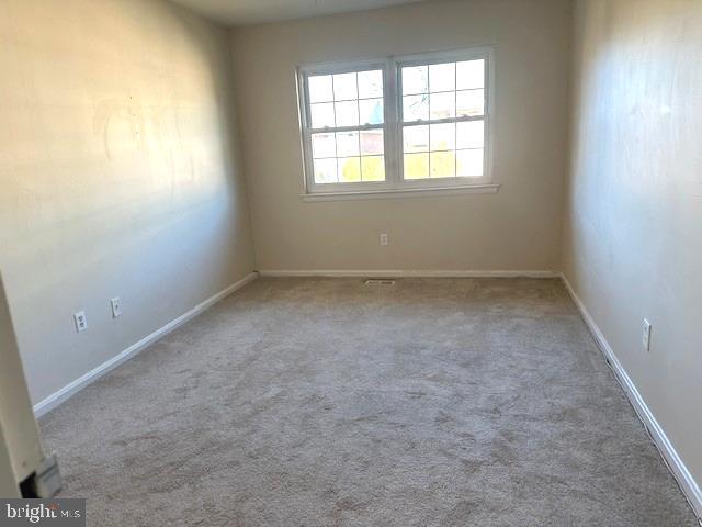 8742 WALUTES CIR, ALEXANDRIA, Virginia 22309, 2 Bedrooms Bedrooms, ,1 BathroomBathrooms,Residential,For sale,8742 WALUTES CIR,VAFX2272426 MLS # VAFX2272426