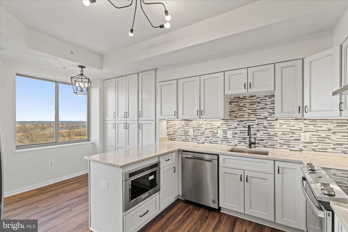 19355 CYPRESS RIDGE TER #612, LEESBURG, Virginia 20176, 2 Bedrooms Bedrooms, ,2 BathroomsBathrooms,Residential,For sale,19355 CYPRESS RIDGE TER #612,VALO2108204 MLS # VALO2108204