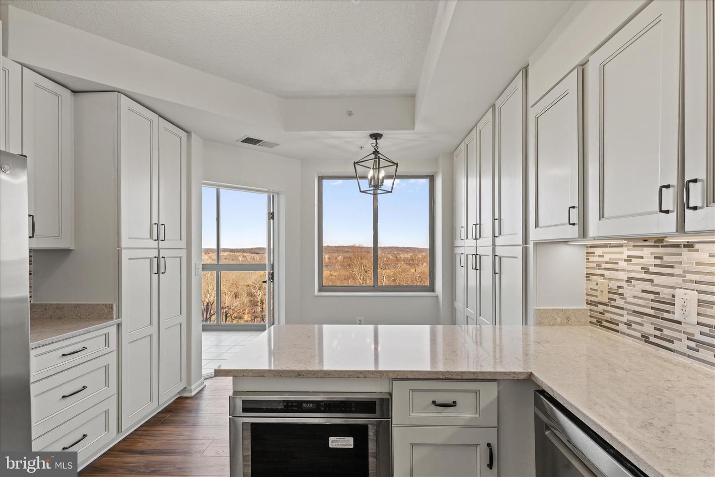 19355 CYPRESS RIDGE TER #612, LEESBURG, Virginia 20176, 2 Bedrooms Bedrooms, ,2 BathroomsBathrooms,Residential,For sale,19355 CYPRESS RIDGE TER #612,VALO2108204 MLS # VALO2108204