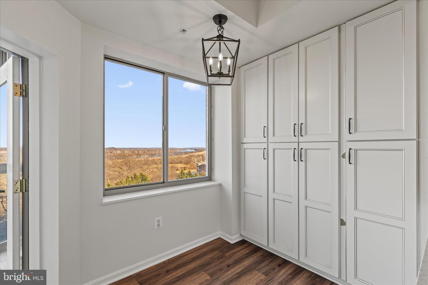 19355 CYPRESS RIDGE TER #612, LEESBURG, Virginia 20176, 2 Bedrooms Bedrooms, ,2 BathroomsBathrooms,Residential,For sale,19355 CYPRESS RIDGE TER #612,VALO2108204 MLS # VALO2108204