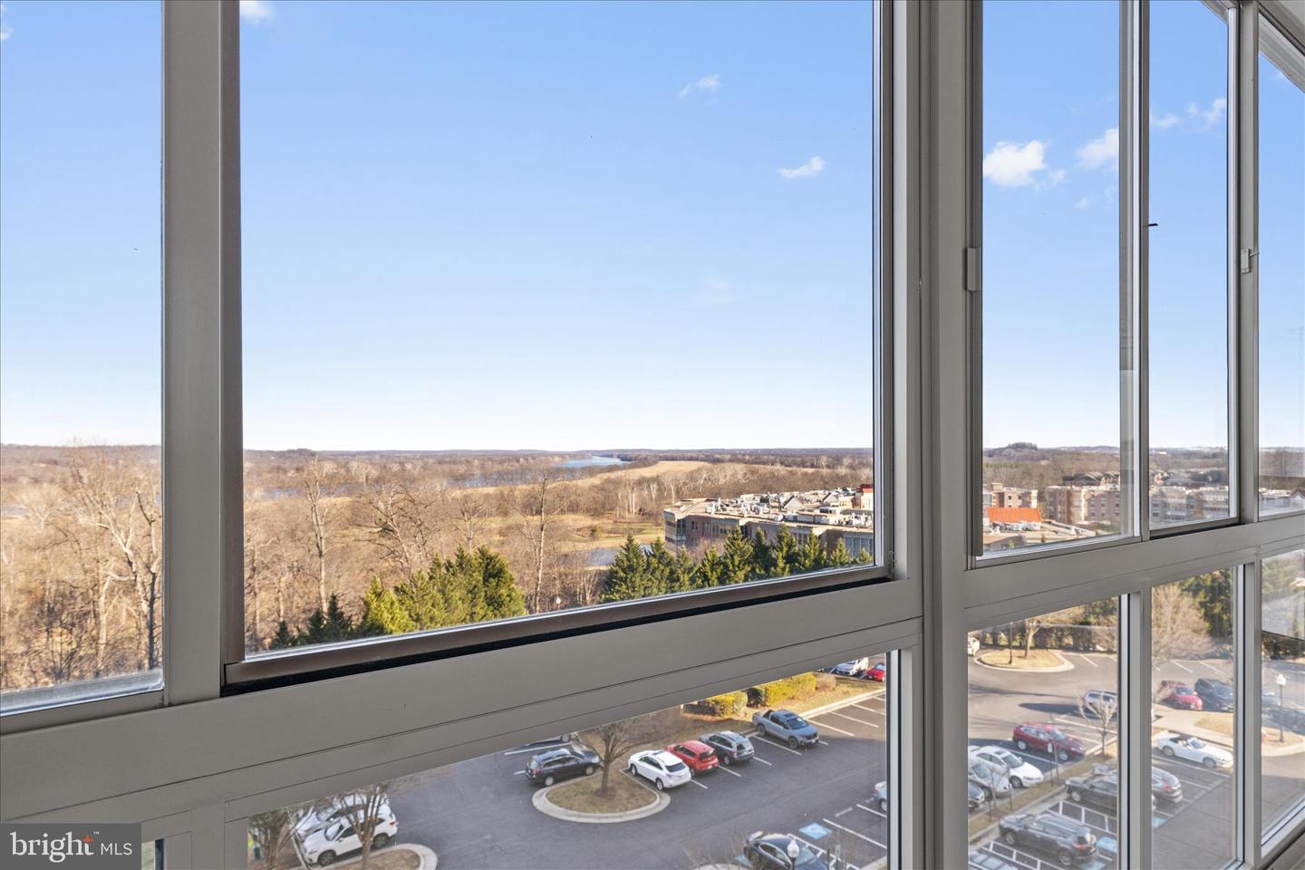 19355 CYPRESS RIDGE TER #612, LEESBURG, Virginia 20176, 2 Bedrooms Bedrooms, ,2 BathroomsBathrooms,Residential,For sale,19355 CYPRESS RIDGE TER #612,VALO2108204 MLS # VALO2108204