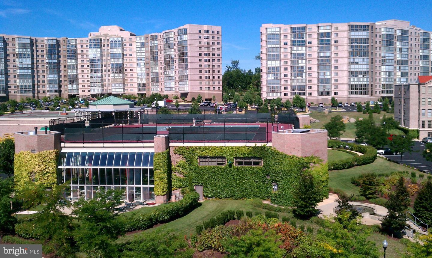 19355 CYPRESS RIDGE TER #612, LEESBURG, Virginia 20176, 2 Bedrooms Bedrooms, ,2 BathroomsBathrooms,Residential,For sale,19355 CYPRESS RIDGE TER #612,VALO2108204 MLS # VALO2108204