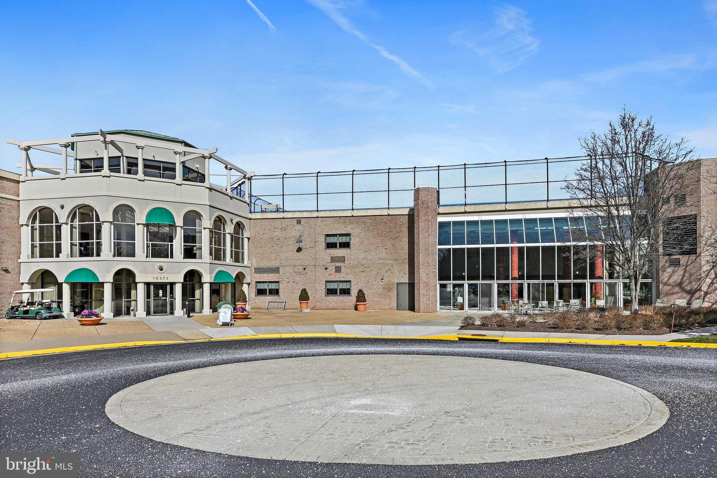 19355 CYPRESS RIDGE TER #612, LEESBURG, Virginia 20176, 2 Bedrooms Bedrooms, ,2 BathroomsBathrooms,Residential,For sale,19355 CYPRESS RIDGE TER #612,VALO2108204 MLS # VALO2108204