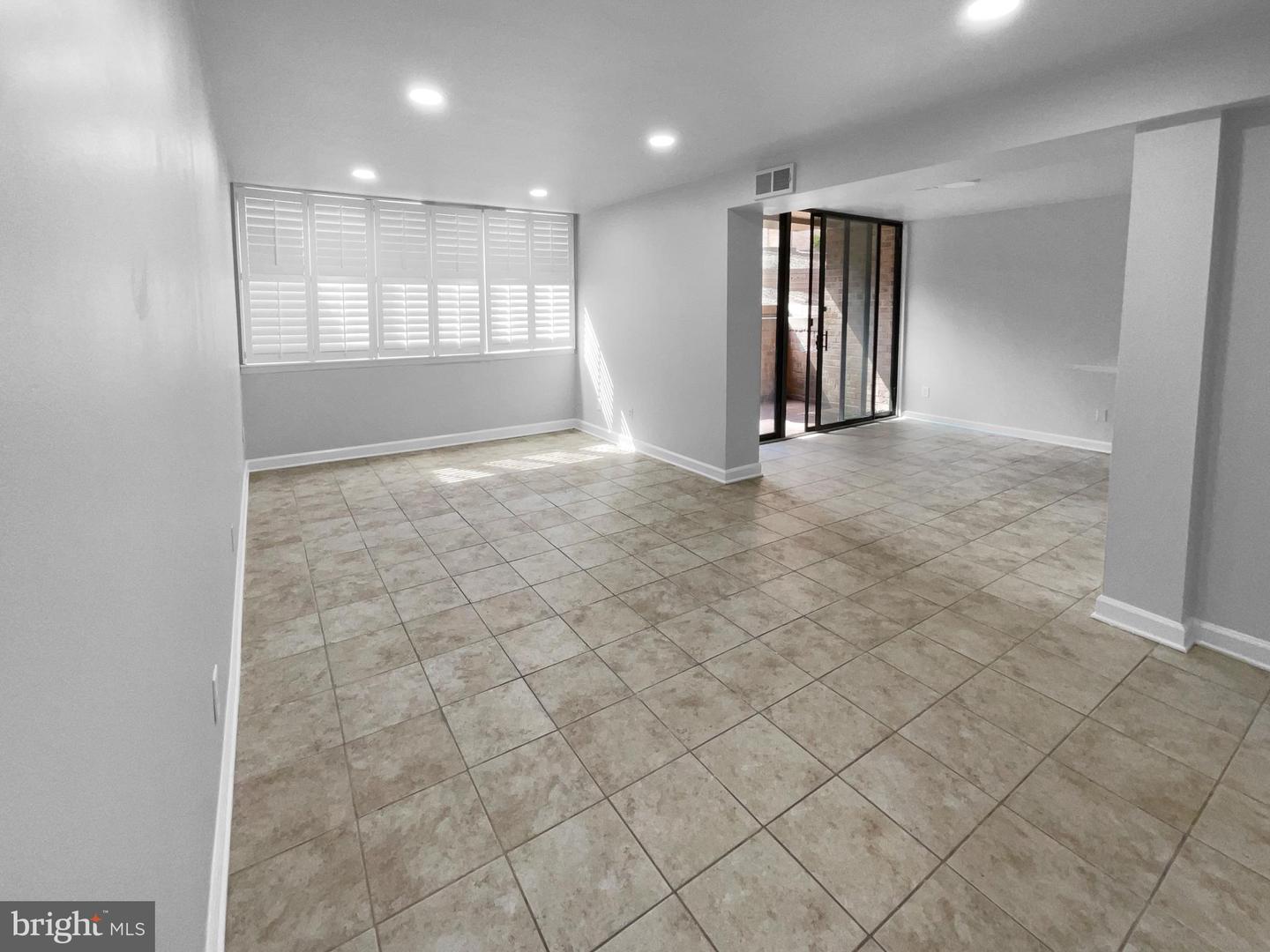 519 N ARMISTEAD ST #T1, ALEXANDRIA, Virginia 22312, 2 Bedrooms Bedrooms, ,1 BathroomBathrooms,Residential,For sale,519 N ARMISTEAD ST #T1,VAAX2050490 MLS # VAAX2050490