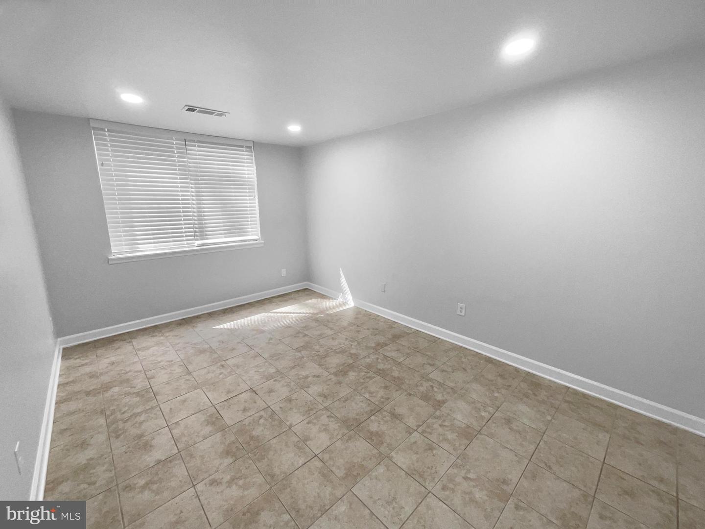 519 N ARMISTEAD ST #T1, ALEXANDRIA, Virginia 22312, 2 Bedrooms Bedrooms, ,1 BathroomBathrooms,Residential,For sale,519 N ARMISTEAD ST #T1,VAAX2050490 MLS # VAAX2050490