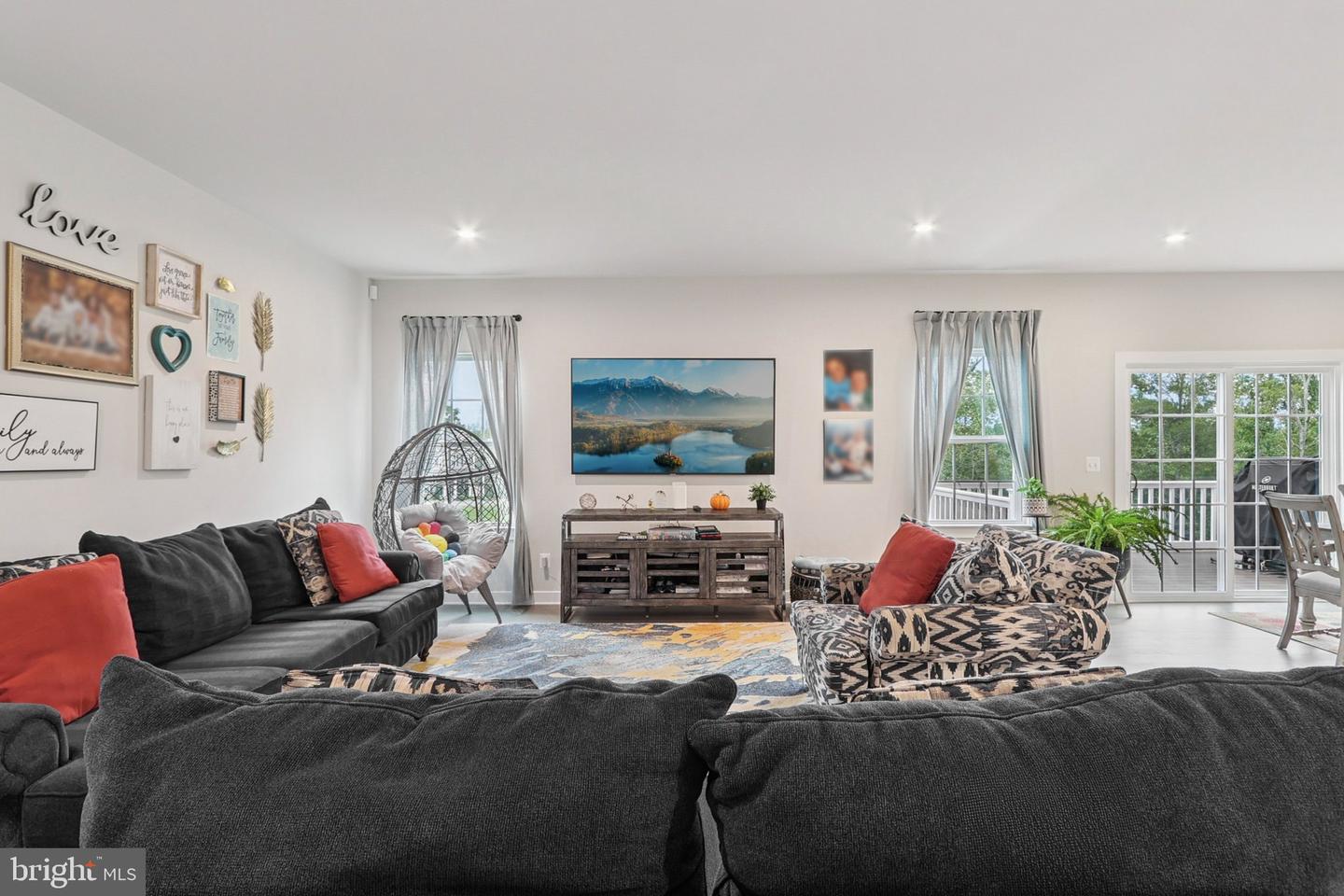 1 GRANVILLE DR, FREDERICKSBURG, Virginia 22405, 4 Bedrooms Bedrooms, ,3 BathroomsBathrooms,Residential,For sale,1 GRANVILLE DR,VAST2043274 MLS # VAST2043274