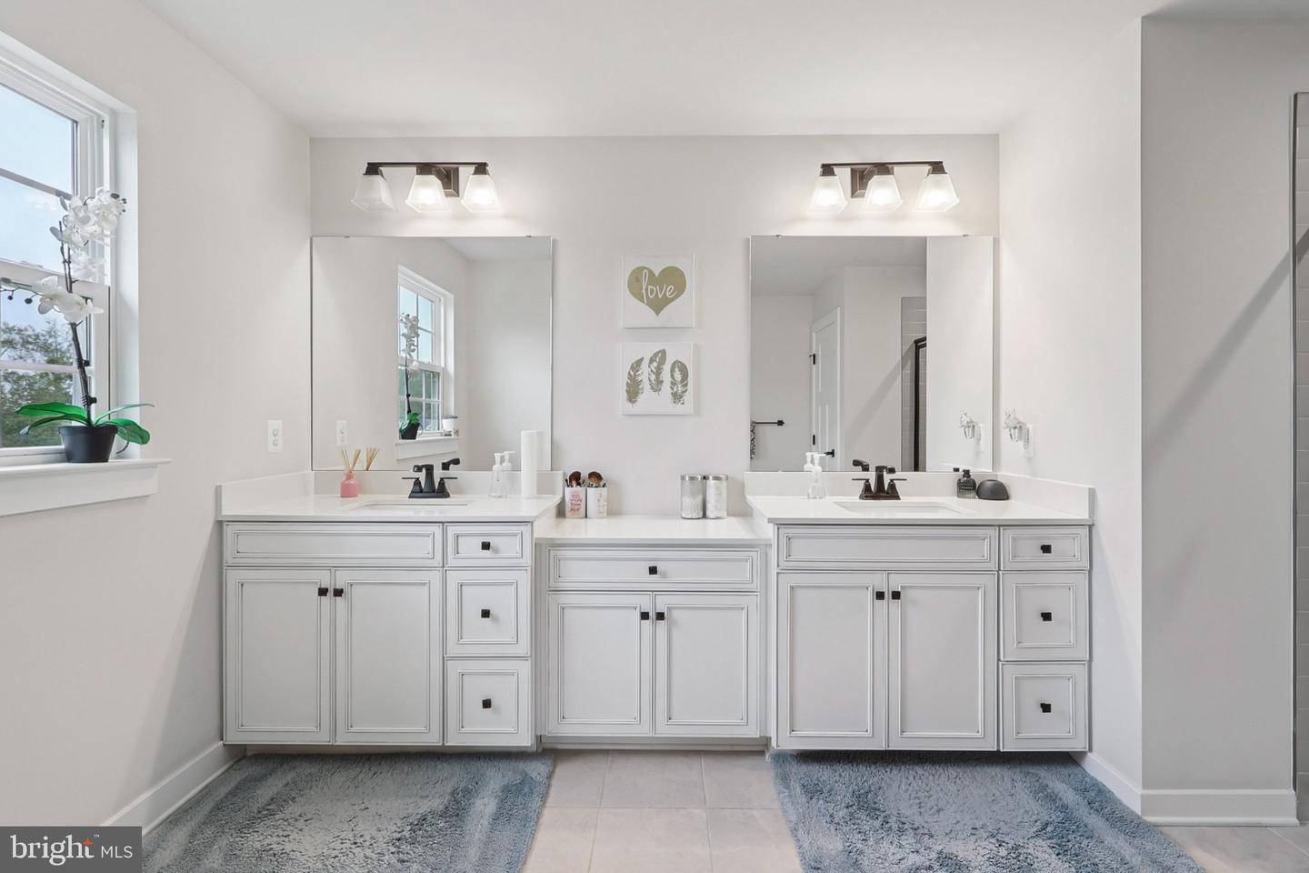 1 GRANVILLE DR, FREDERICKSBURG, Virginia 22405, 4 Bedrooms Bedrooms, ,3 BathroomsBathrooms,Residential,For sale,1 GRANVILLE DR,VAST2043274 MLS # VAST2043274