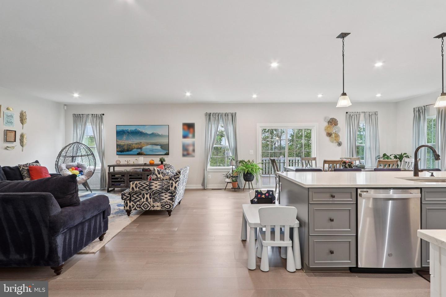 1 GRANVILLE DR, FREDERICKSBURG, Virginia 22405, 4 Bedrooms Bedrooms, ,3 BathroomsBathrooms,Residential,For sale,1 GRANVILLE DR,VAST2043274 MLS # VAST2043274