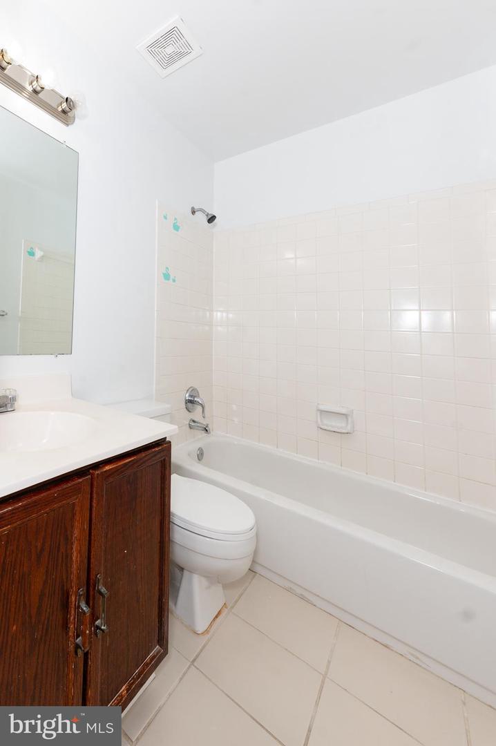 14079 RED RIVER DR, CENTREVILLE, Virginia 20121, 3 Bedrooms Bedrooms, ,2 BathroomsBathrooms,Residential,For sale,14079 RED RIVER DR,VAFX2273164 MLS # VAFX2273164 14079 RED RIVER DR, CENTREVILLE, Virginia 20121, 3 Bedrooms Bedrooms, ,2 BathroomsBathrooms,Residential,For sale,14079 RED RIVER DR,VAFX2273164 MLS # VAFX2273164