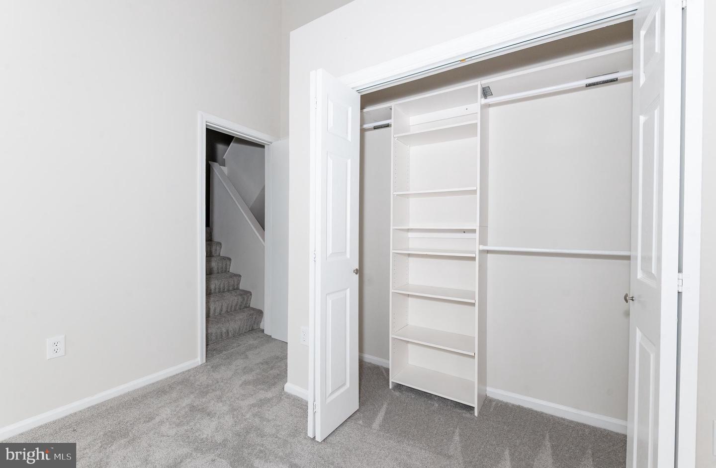 14079 RED RIVER DR, CENTREVILLE, Virginia 20121, 3 Bedrooms Bedrooms, ,2 BathroomsBathrooms,Residential,For sale,14079 RED RIVER DR,VAFX2273164 MLS # VAFX2273164 14079 RED RIVER DR, CENTREVILLE, Virginia 20121, 3 Bedrooms Bedrooms, ,2 BathroomsBathrooms,Residential,For sale,14079 RED RIVER DR,VAFX2273164 MLS # VAFX2273164