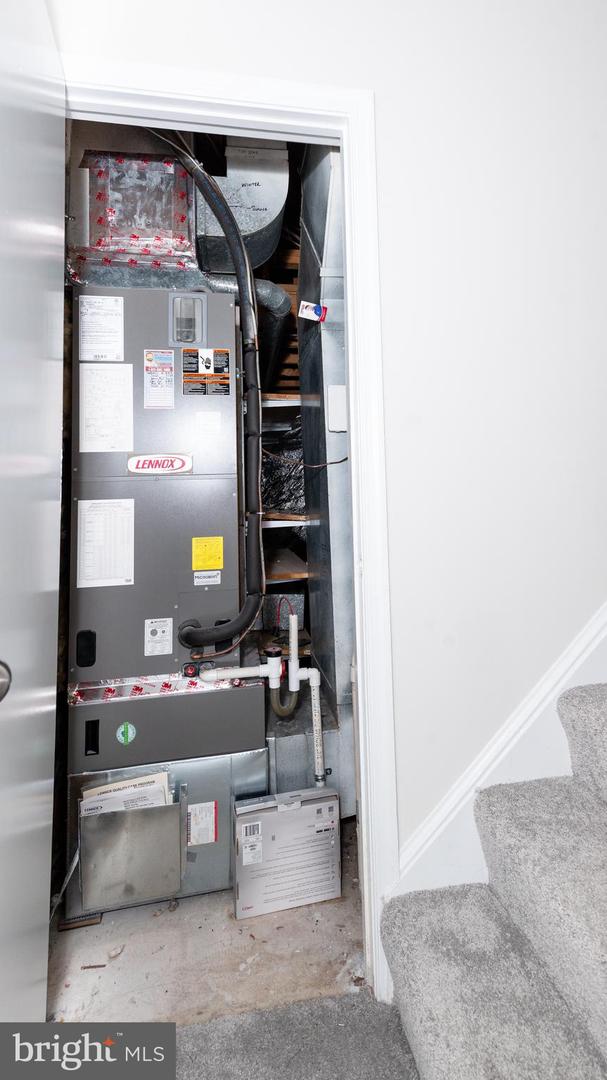 14079 RED RIVER DR, CENTREVILLE, Virginia 20121, 3 Bedrooms Bedrooms, ,2 BathroomsBathrooms,Residential,For sale,14079 RED RIVER DR,VAFX2273164 MLS # VAFX2273164 14079 RED RIVER DR, CENTREVILLE, Virginia 20121, 3 Bedrooms Bedrooms, ,2 BathroomsBathrooms,Residential,For sale,14079 RED RIVER DR,VAFX2273164 MLS # VAFX2273164