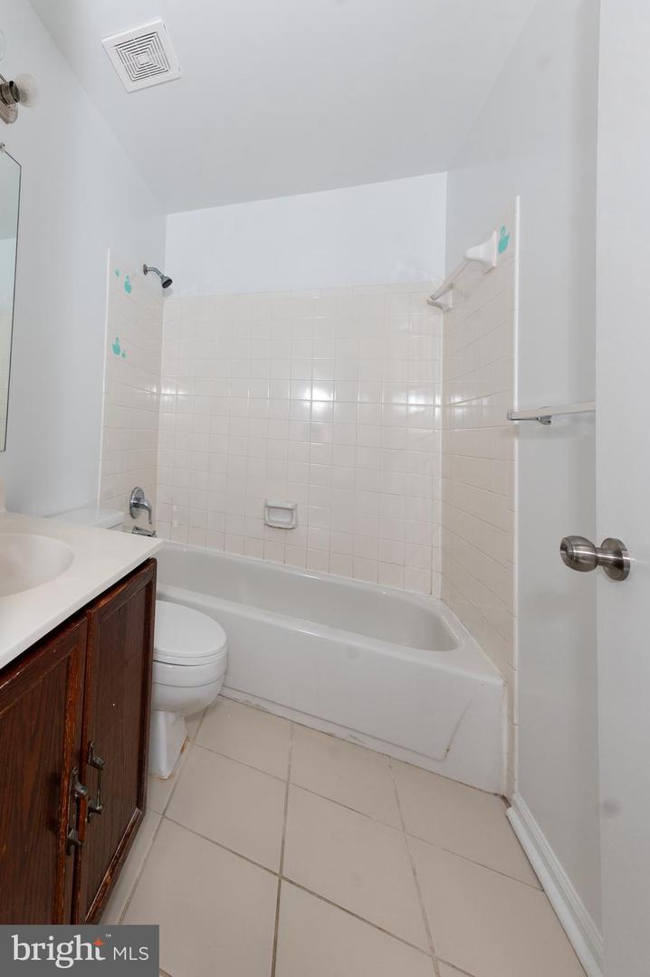 14079 RED RIVER DR, CENTREVILLE, Virginia 20121, 3 Bedrooms Bedrooms, ,2 BathroomsBathrooms,Residential,For sale,14079 RED RIVER DR,VAFX2273164 MLS # VAFX2273164 14079 RED RIVER DR, CENTREVILLE, Virginia 20121, 3 Bedrooms Bedrooms, ,2 BathroomsBathrooms,Residential,For sale,14079 RED RIVER DR,VAFX2273164 MLS # VAFX2273164