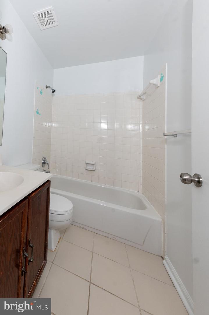 14079 RED RIVER DR, CENTREVILLE, Virginia 20121, 3 Bedrooms Bedrooms, ,2 BathroomsBathrooms,Residential,For sale,14079 RED RIVER DR,VAFX2273164 MLS # VAFX2273164 14079 RED RIVER DR, CENTREVILLE, Virginia 20121, 3 Bedrooms Bedrooms, ,2 BathroomsBathrooms,Residential,For sale,14079 RED RIVER DR,VAFX2273164 MLS # VAFX2273164