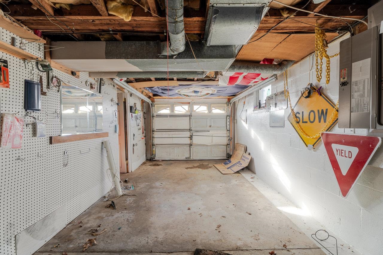 120 SHUTTERLEE MILL LN, STAUNTON, Virginia 24401, 2 Bedrooms Bedrooms, ,1 BathroomBathrooms,Residential,Head west on W Beverley St. Turn Right onto Shutte,120 SHUTTERLEE MILL LN,671979 MLS # 671979