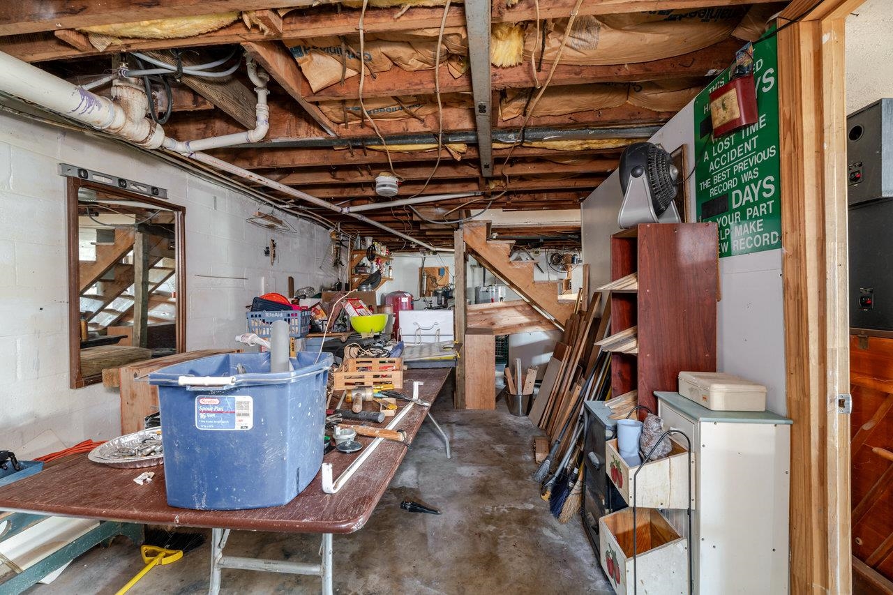 120 SHUTTERLEE MILL LN, STAUNTON, Virginia 24401, 2 Bedrooms Bedrooms, ,1 BathroomBathrooms,Residential,Head west on W Beverley St. Turn Right onto Shutte,120 SHUTTERLEE MILL LN,671979 MLS # 671979