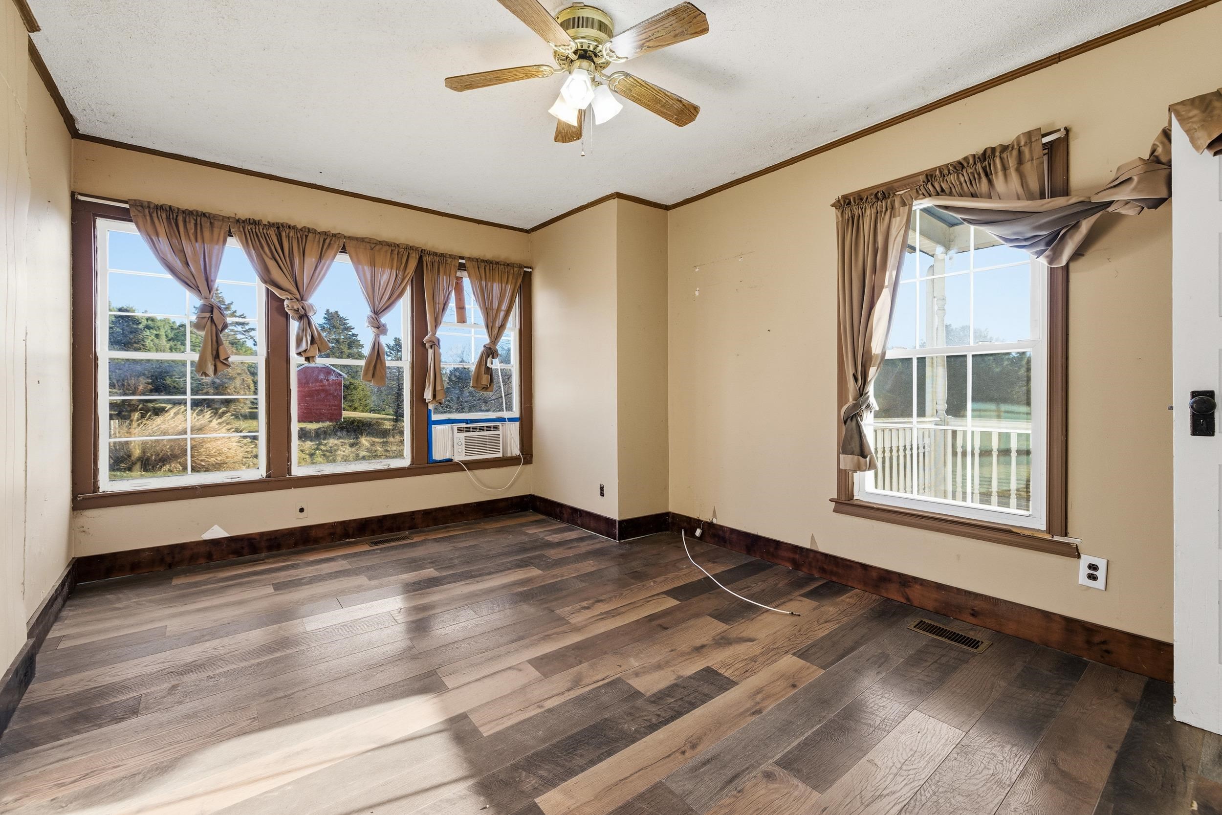 10997 SENEDO RD, MOUNT JACKSON, Virginia 22842, 3 Bedrooms Bedrooms, ,1 BathroomBathrooms,Residential,10997 SENEDO RD,672001 MLS # 672001