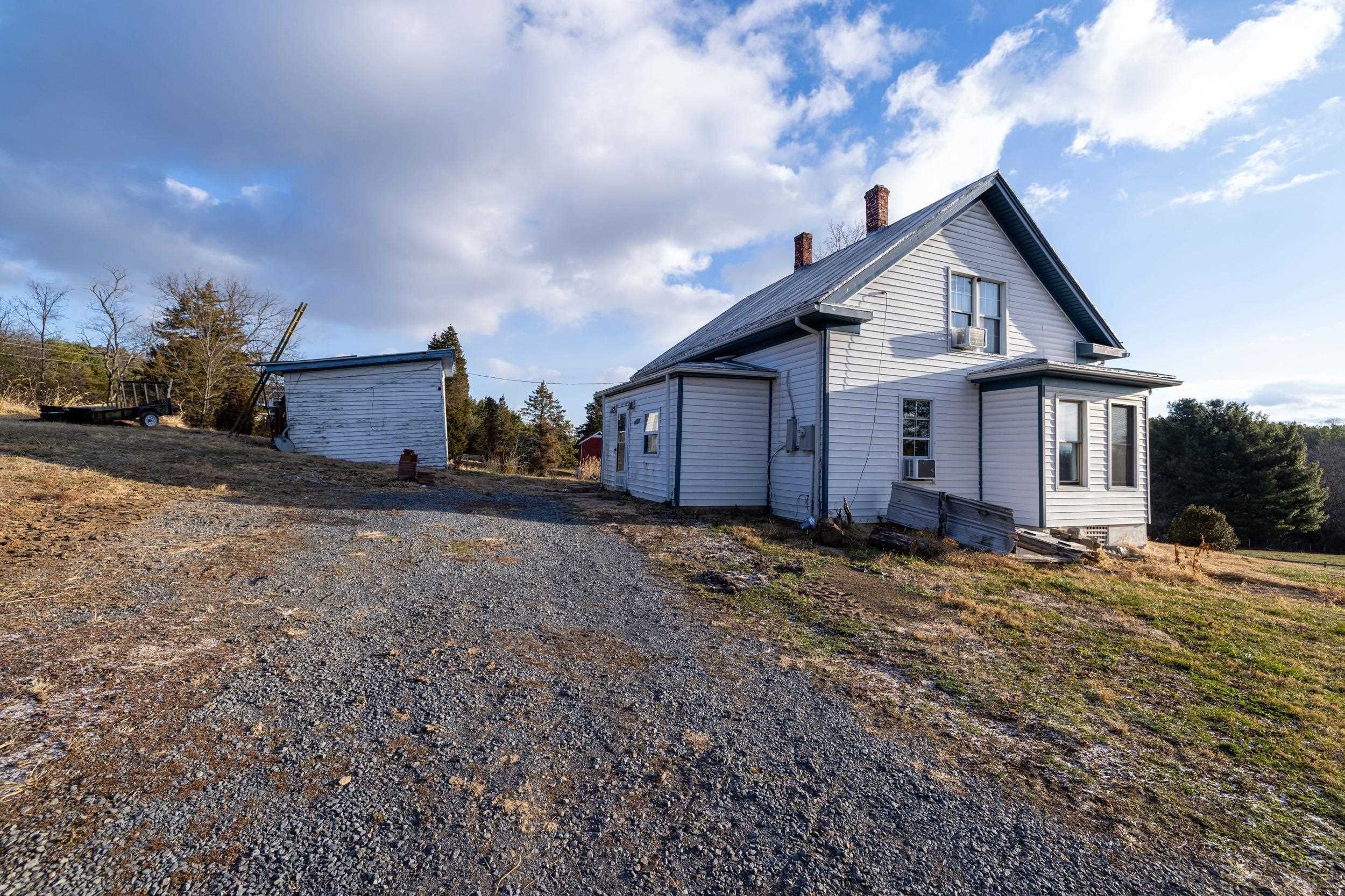 10997 SENEDO RD, MOUNT JACKSON, Virginia 22842, 3 Bedrooms Bedrooms, ,1 BathroomBathrooms,Residential,10997 SENEDO RD,672001 MLS # 672001