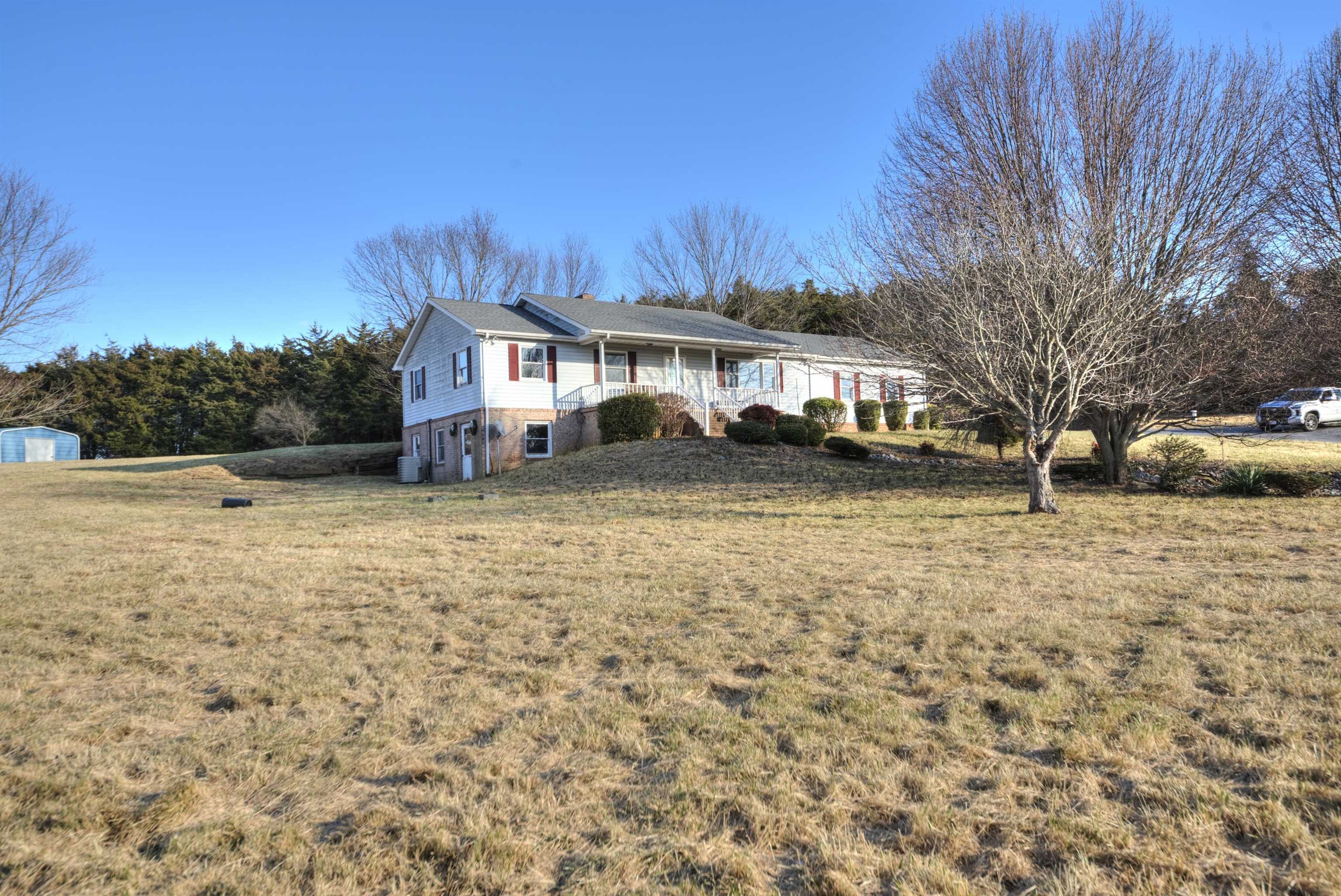 110 MILL RACE RD, VERONA, Virginia 24401, 3 Bedrooms Bedrooms, ,2 BathroomsBathrooms,Residential,110 MILL RACE RD,672008 MLS # 672008 110 MILL RACE RD, VERONA, Virginia 24401, 3 Bedrooms Bedrooms, ,2 BathroomsBathrooms,Residential,110 MILL RACE RD,672008 MLS # 672008