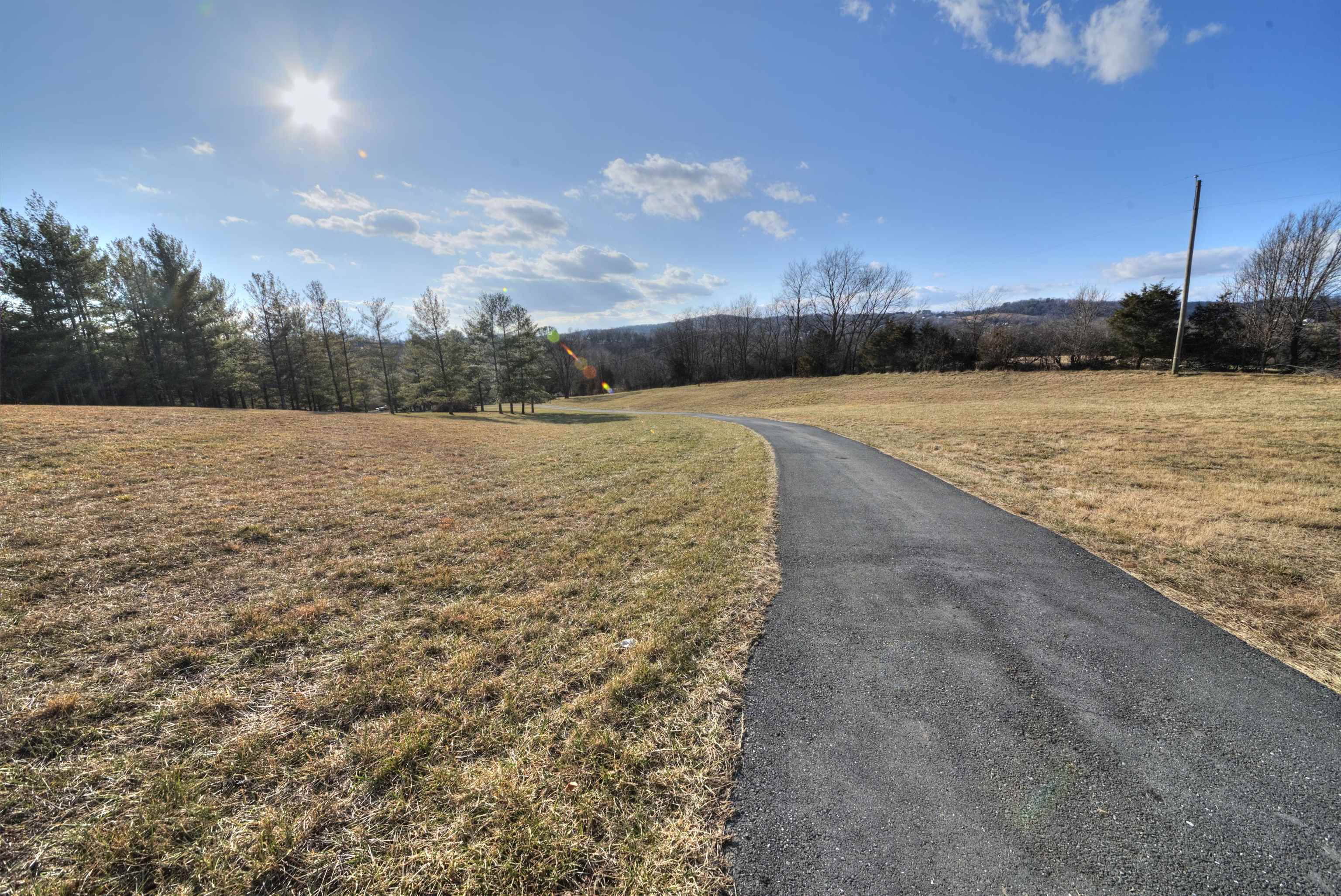 110 MILL RACE RD, VERONA, Virginia 24401, 3 Bedrooms Bedrooms, ,2 BathroomsBathrooms,Residential,110 MILL RACE RD,672008 MLS # 672008 110 MILL RACE RD, VERONA, Virginia 24401, 3 Bedrooms Bedrooms, ,2 BathroomsBathrooms,Residential,110 MILL RACE RD,672008 MLS # 672008