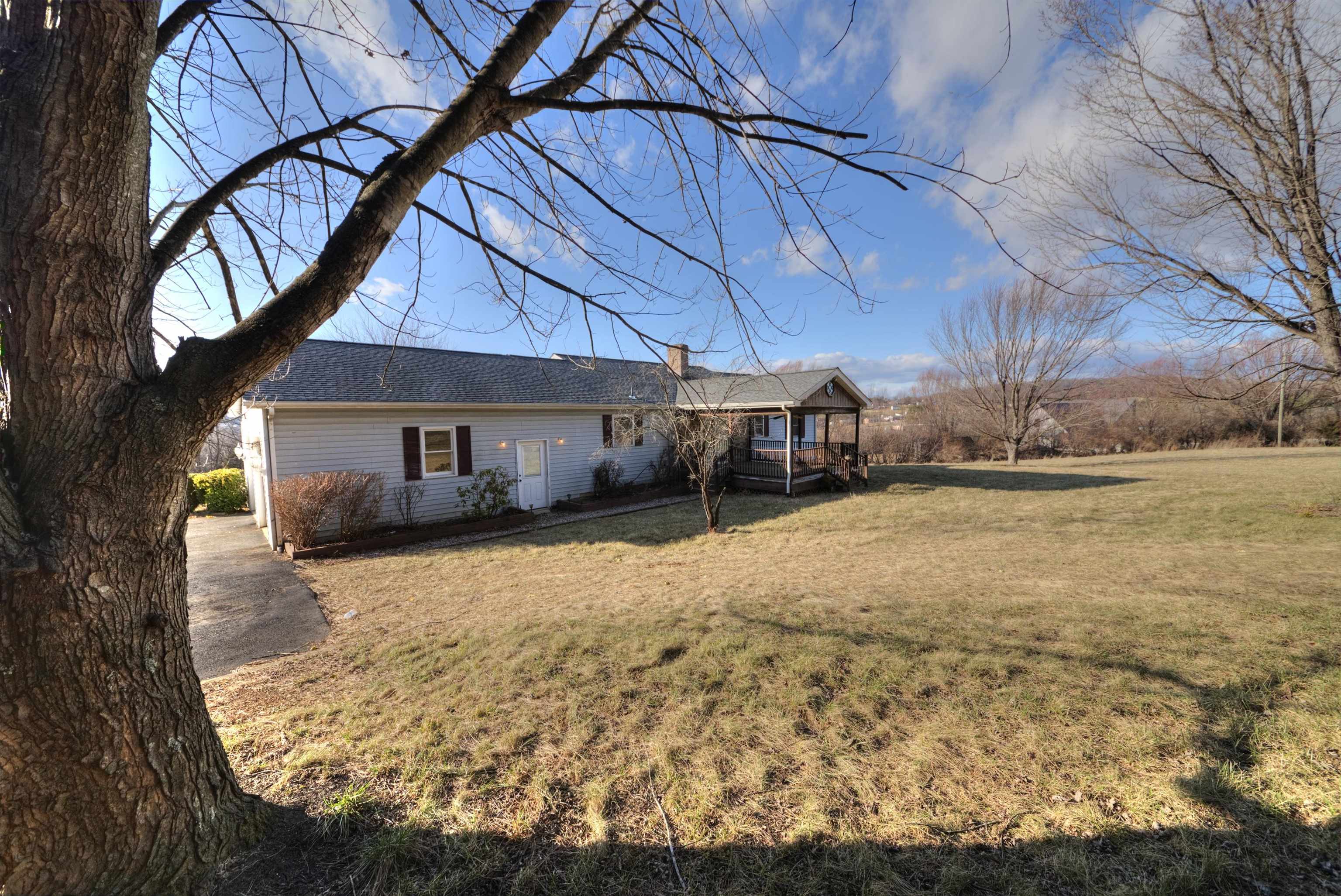 110 MILL RACE RD, VERONA, Virginia 24401, 3 Bedrooms Bedrooms, ,2 BathroomsBathrooms,Residential,110 MILL RACE RD,672008 MLS # 672008 110 MILL RACE RD, VERONA, Virginia 24401, 3 Bedrooms Bedrooms, ,2 BathroomsBathrooms,Residential,110 MILL RACE RD,672008 MLS # 672008