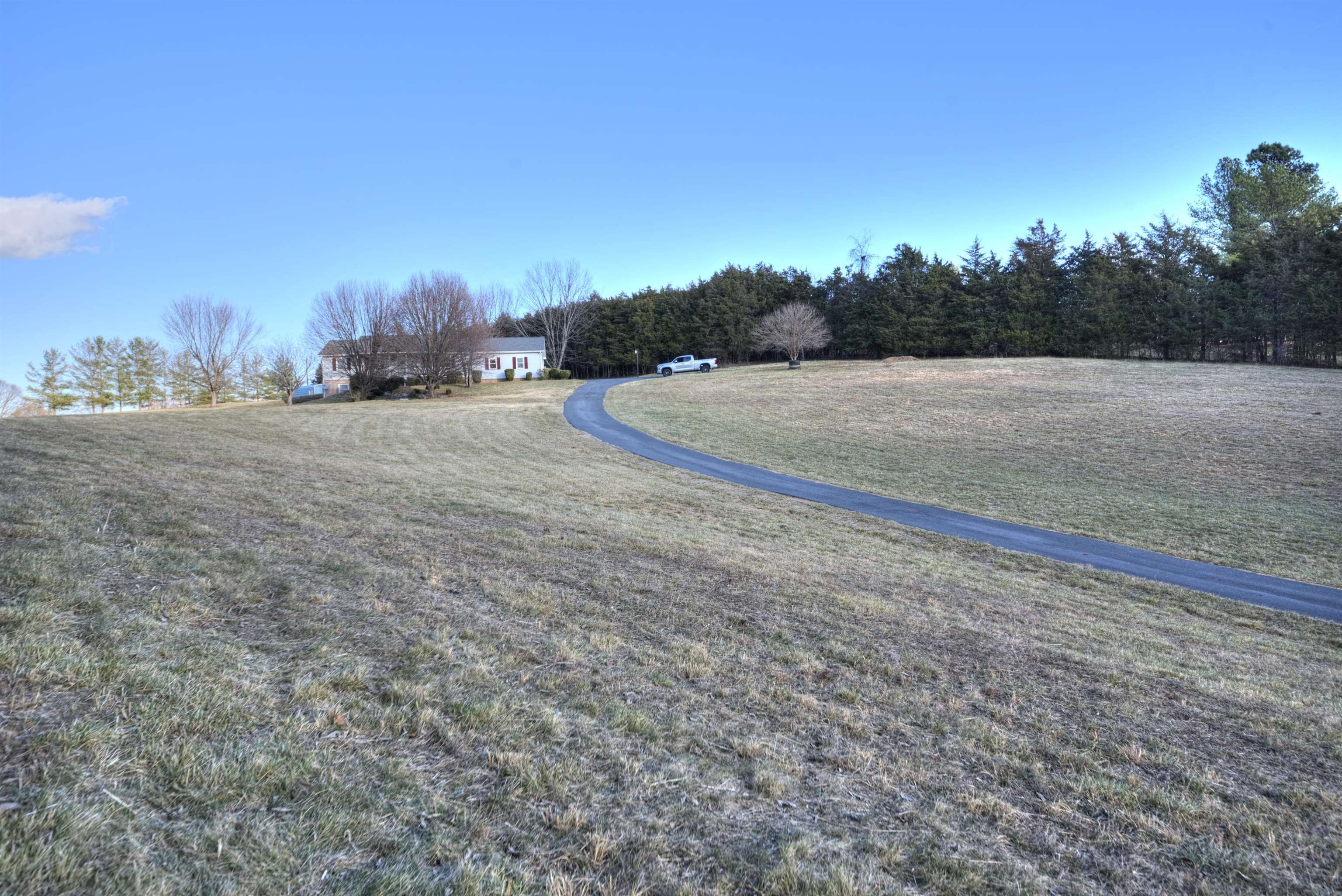 110 MILL RACE RD, VERONA, Virginia 24401, 3 Bedrooms Bedrooms, ,2 BathroomsBathrooms,Residential,110 MILL RACE RD,672008 MLS # 672008 110 MILL RACE RD, VERONA, Virginia 24401, 3 Bedrooms Bedrooms, ,2 BathroomsBathrooms,Residential,110 MILL RACE RD,672008 MLS # 672008