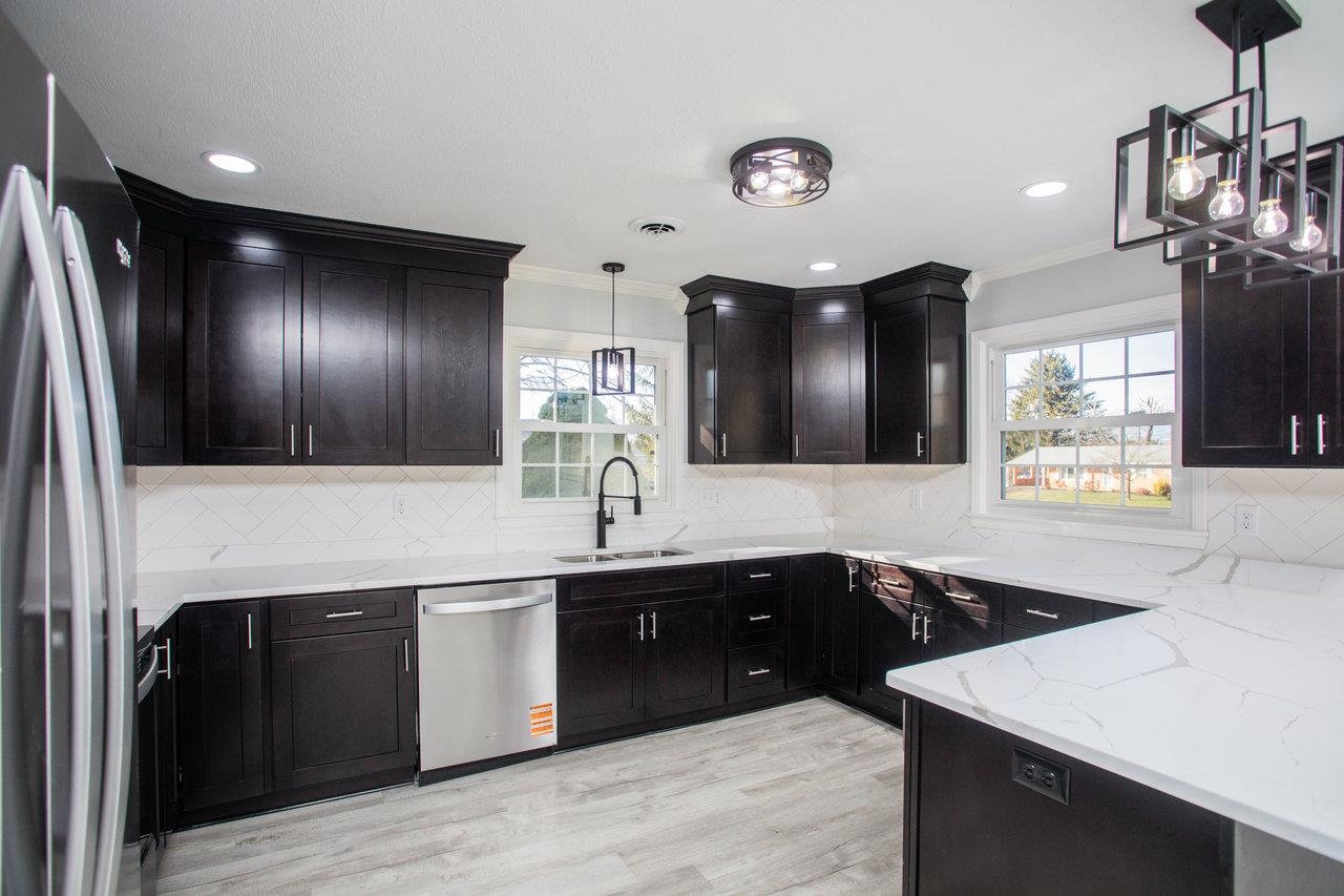 12 ESSEX RD, GROTTOES, Virginia 24441, 3 Bedrooms Bedrooms, ,2 BathroomsBathrooms,Residential,12 ESSEX RD,672016 MLS # 672016 12 ESSEX RD, GROTTOES, Virginia 24441, 3 Bedrooms Bedrooms, ,2 BathroomsBathrooms,Residential,12 ESSEX RD,672016 MLS # 672016