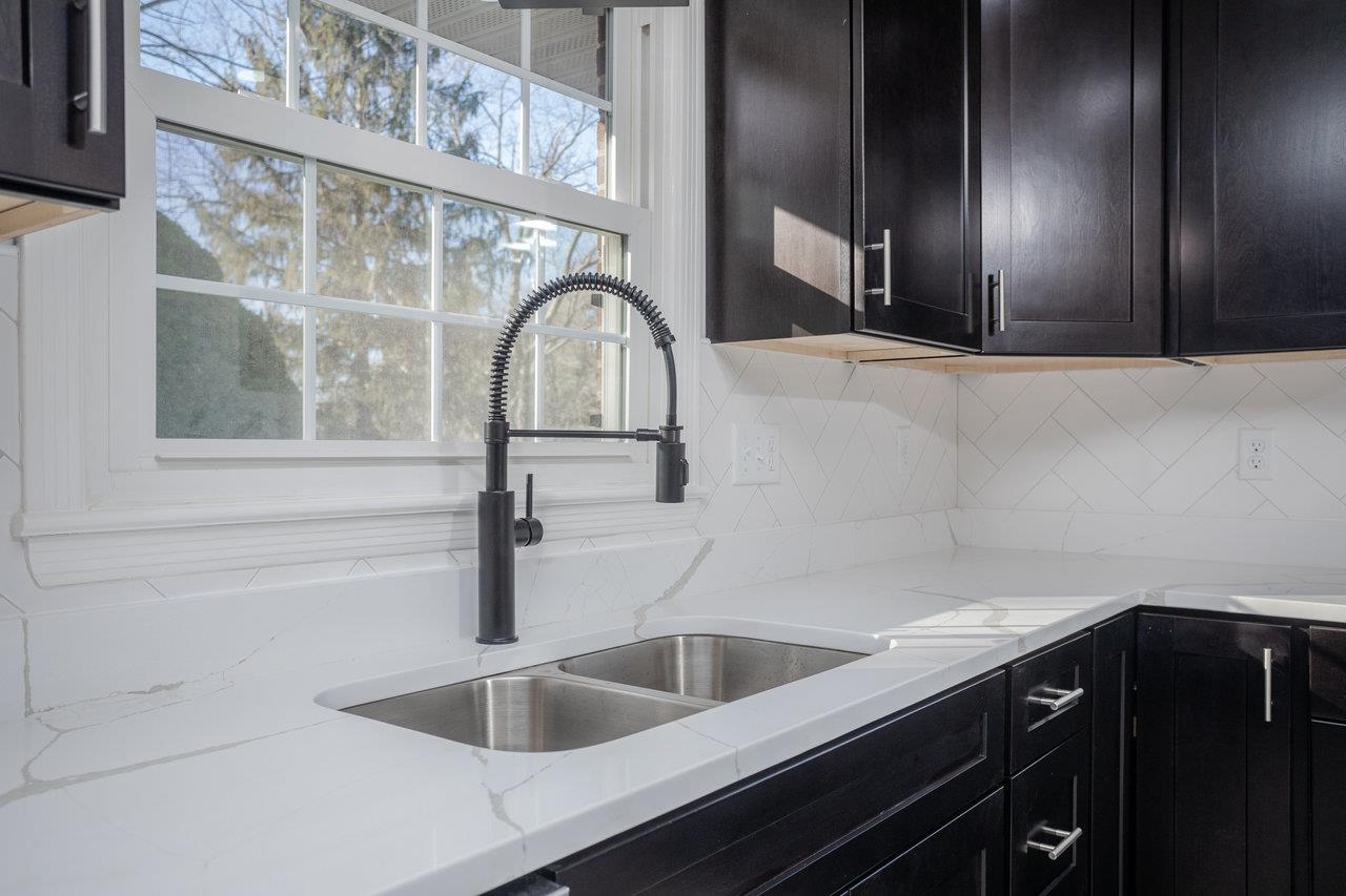 12 ESSEX RD, GROTTOES, Virginia 24441, 3 Bedrooms Bedrooms, ,2 BathroomsBathrooms,Residential,12 ESSEX RD,672016 MLS # 672016 12 ESSEX RD, GROTTOES, Virginia 24441, 3 Bedrooms Bedrooms, ,2 BathroomsBathrooms,Residential,12 ESSEX RD,672016 MLS # 672016