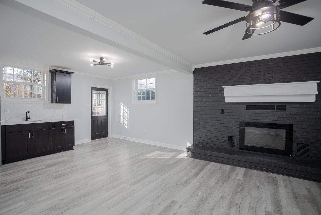 12 ESSEX RD, GROTTOES, Virginia 24441, 3 Bedrooms Bedrooms, ,2 BathroomsBathrooms,Residential,12 ESSEX RD,672016 MLS # 672016 12 ESSEX RD, GROTTOES, Virginia 24441, 3 Bedrooms Bedrooms, ,2 BathroomsBathrooms,Residential,12 ESSEX RD,672016 MLS # 672016