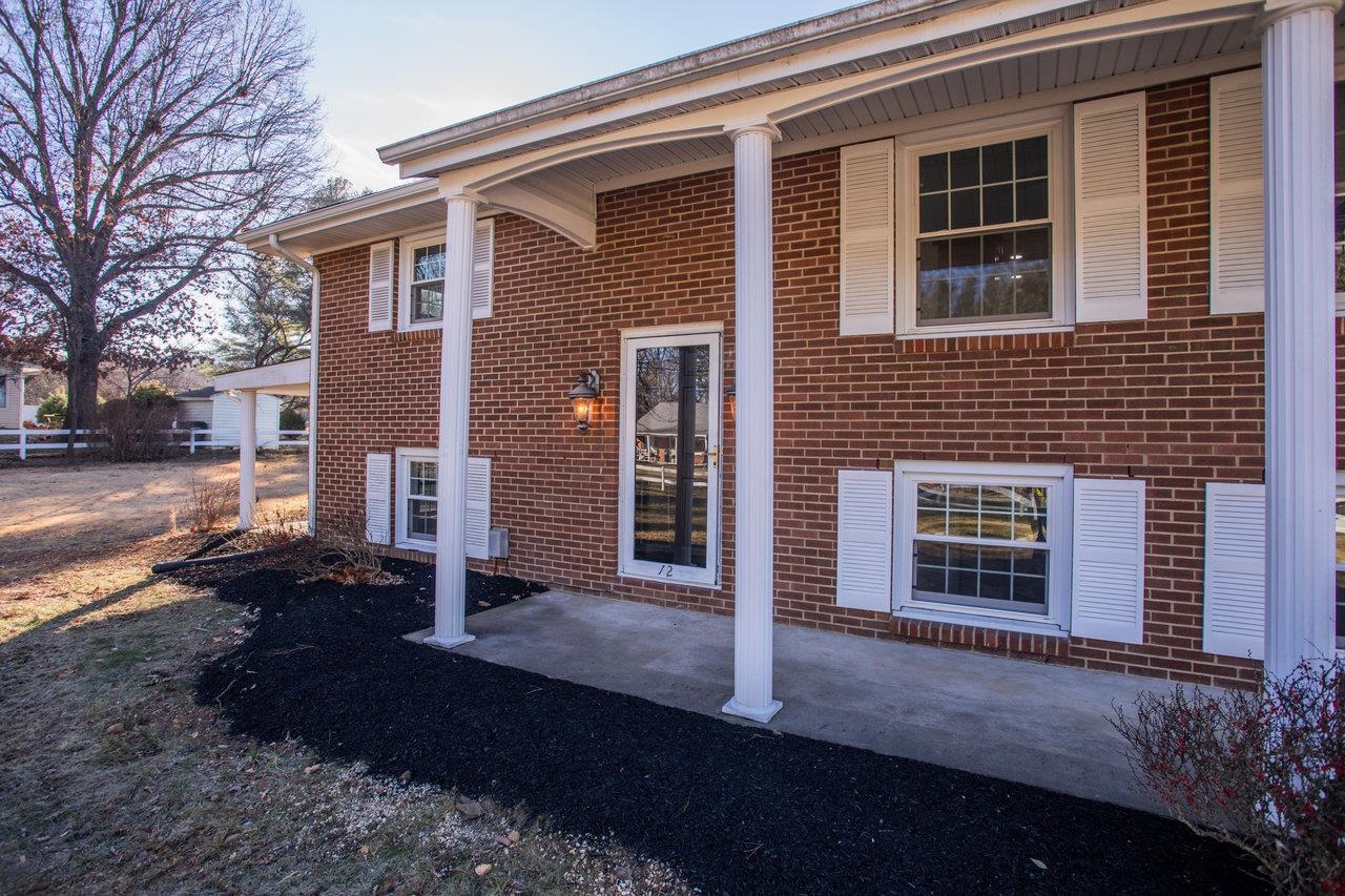 12 ESSEX RD, GROTTOES, Virginia 24441, 3 Bedrooms Bedrooms, ,2 BathroomsBathrooms,Residential,12 ESSEX RD,672016 MLS # 672016 12 ESSEX RD, GROTTOES, Virginia 24441, 3 Bedrooms Bedrooms, ,2 BathroomsBathrooms,Residential,12 ESSEX RD,672016 MLS # 672016