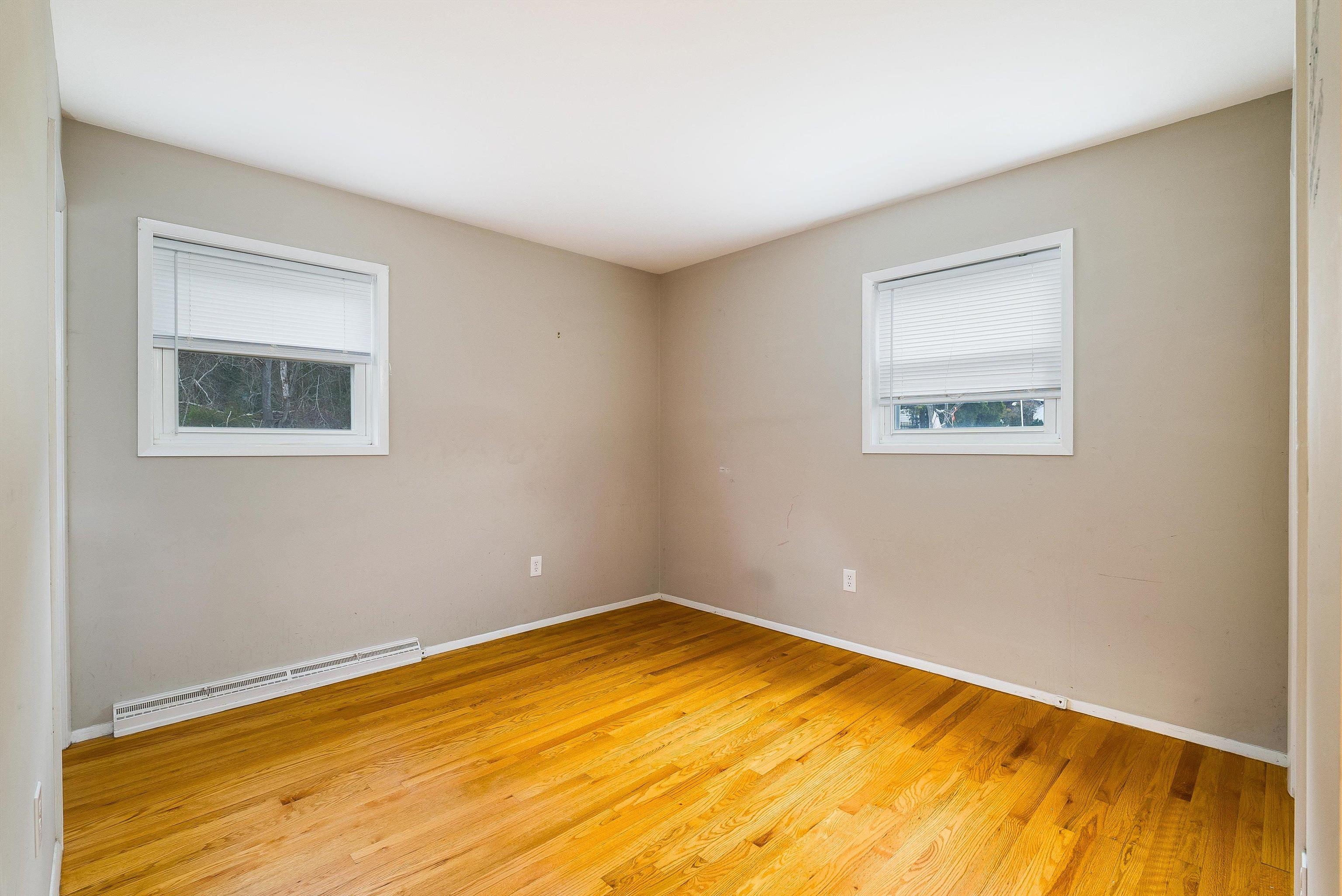 1124 S WINCHESTER AVE, WAYNESBORO, Virginia 22980, 3 Bedrooms Bedrooms, ,1 BathroomBathrooms,Residential,1124 S WINCHESTER AVE,672020 MLS # 672020