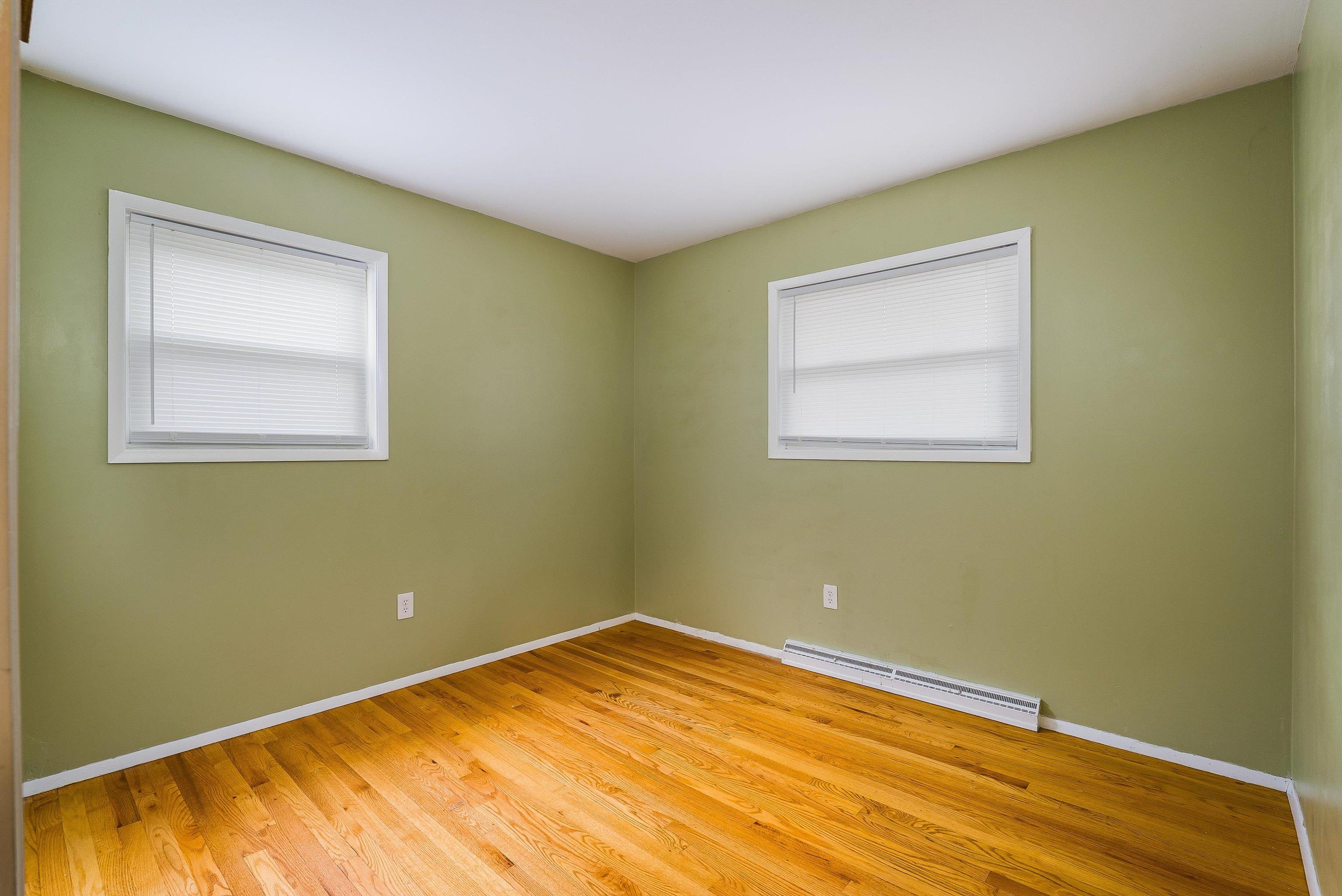 1124 S WINCHESTER AVE, WAYNESBORO, Virginia 22980, 3 Bedrooms Bedrooms, ,1 BathroomBathrooms,Residential,1124 S WINCHESTER AVE,672020 MLS # 672020