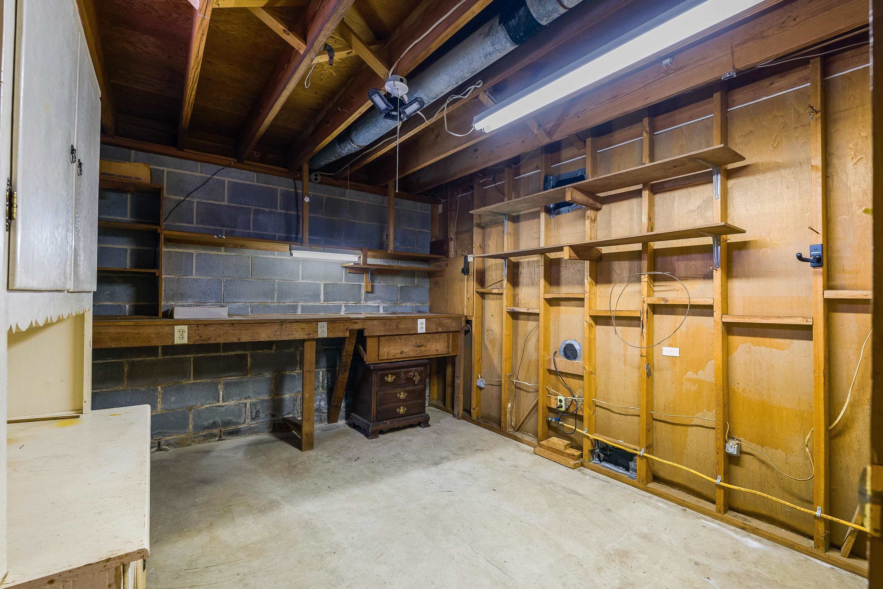 1124 S WINCHESTER AVE, WAYNESBORO, Virginia 22980, 3 Bedrooms Bedrooms, ,1 BathroomBathrooms,Residential,1124 S WINCHESTER AVE,672020 MLS # 672020