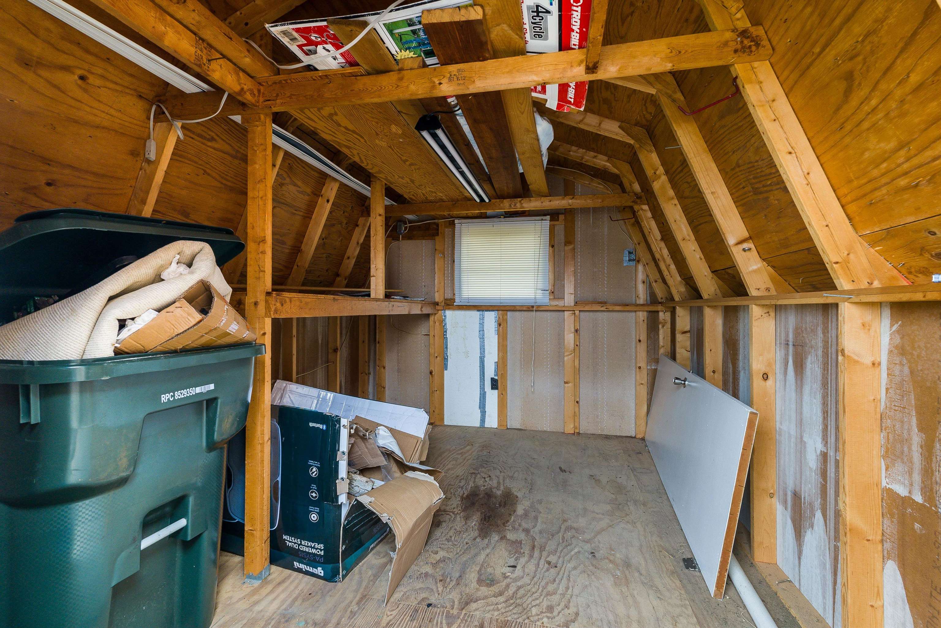 1124 S WINCHESTER AVE, WAYNESBORO, Virginia 22980, 3 Bedrooms Bedrooms, ,1 BathroomBathrooms,Residential,1124 S WINCHESTER AVE,672020 MLS # 672020