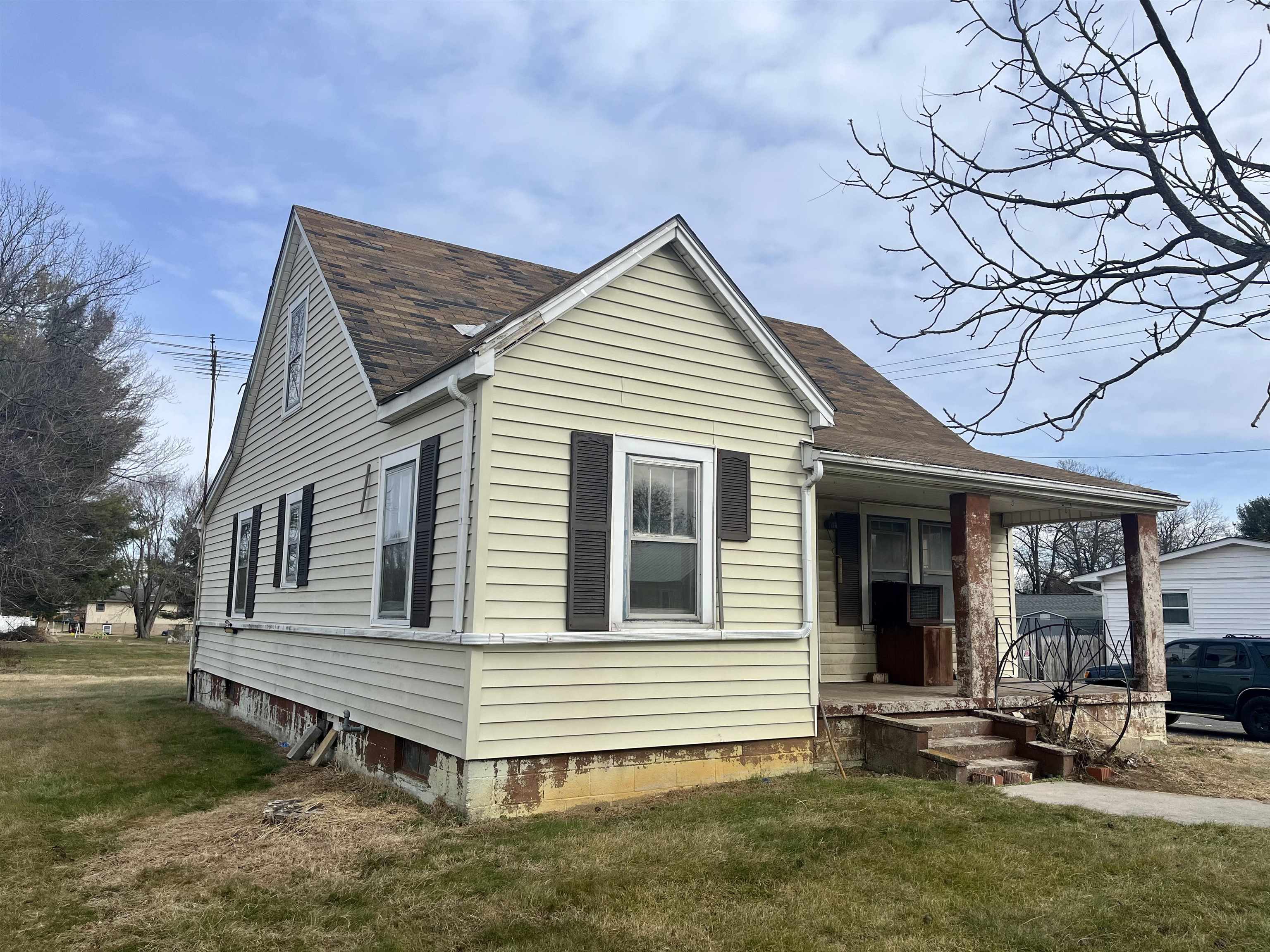 133 RIVERSIDE AVE, VERONA, Virginia 24482, 3 Bedrooms Bedrooms, ,1 BathroomBathrooms,Residential,133 RIVERSIDE AVE,672027 MLS # 672027