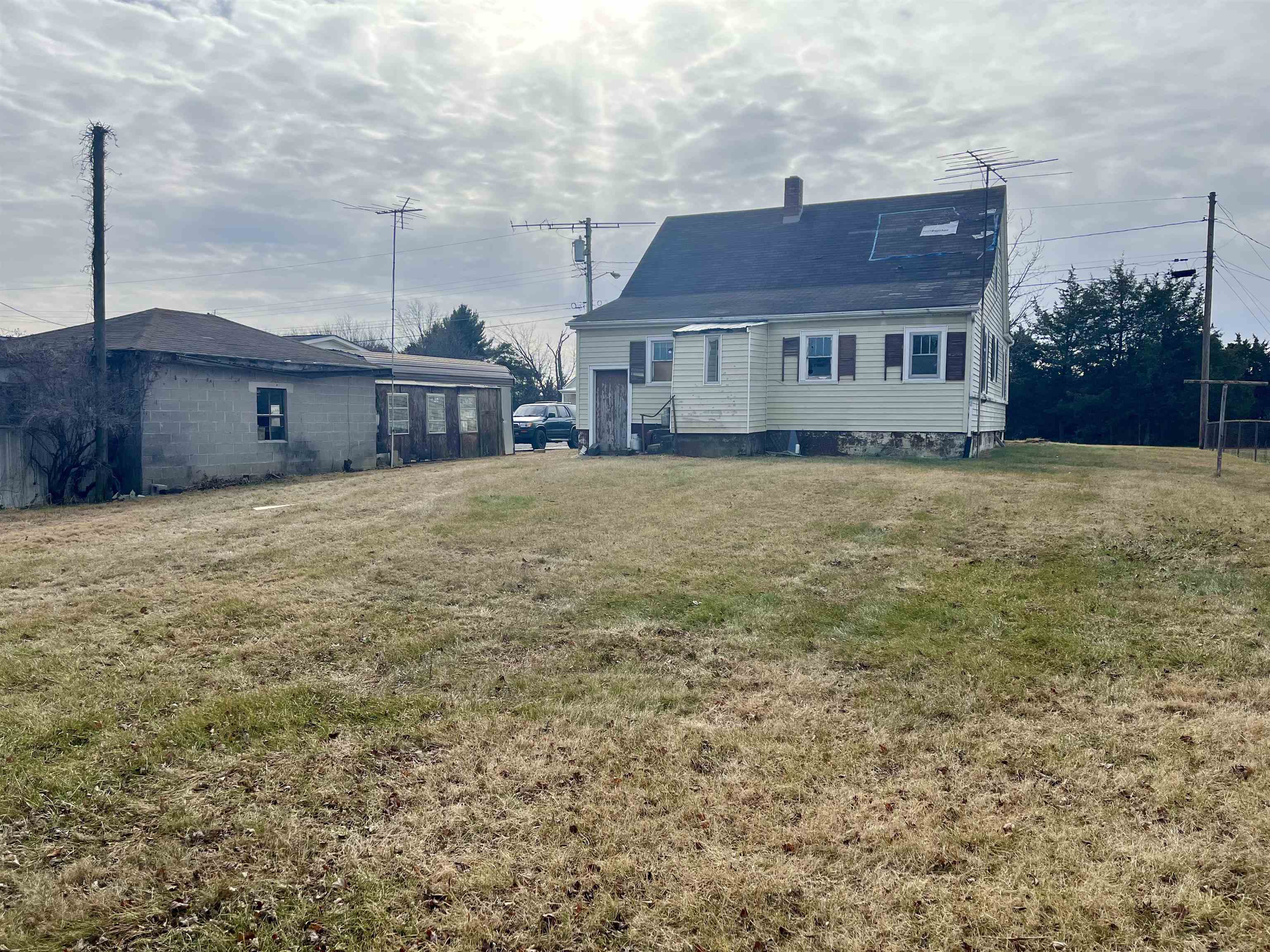 133 RIVERSIDE AVE, VERONA, Virginia 24482, 3 Bedrooms Bedrooms, ,1 BathroomBathrooms,Residential,133 RIVERSIDE AVE,672027 MLS # 672027