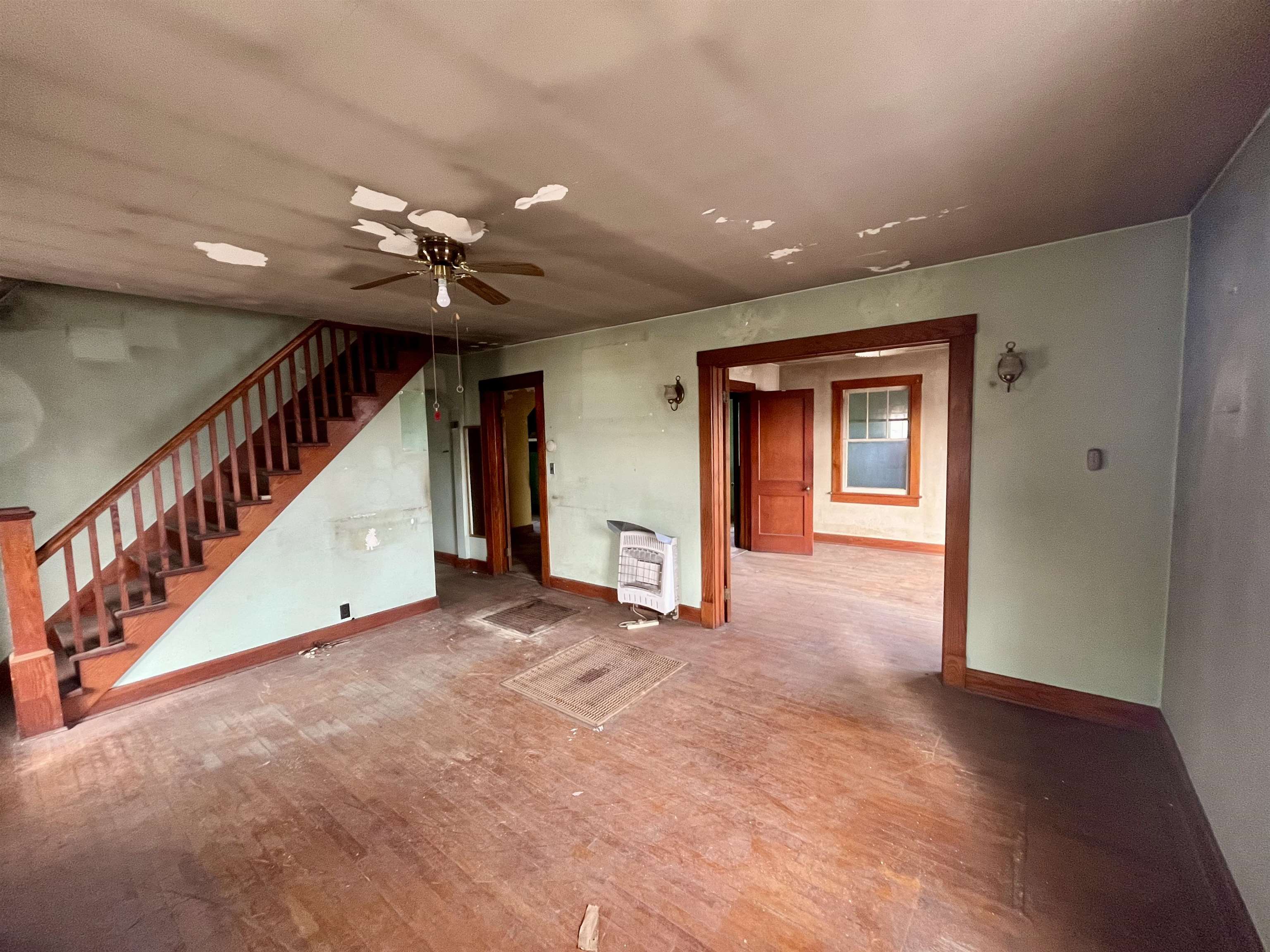 133 RIVERSIDE AVE, VERONA, Virginia 24482, 3 Bedrooms Bedrooms, ,1 BathroomBathrooms,Residential,133 RIVERSIDE AVE,672027 MLS # 672027