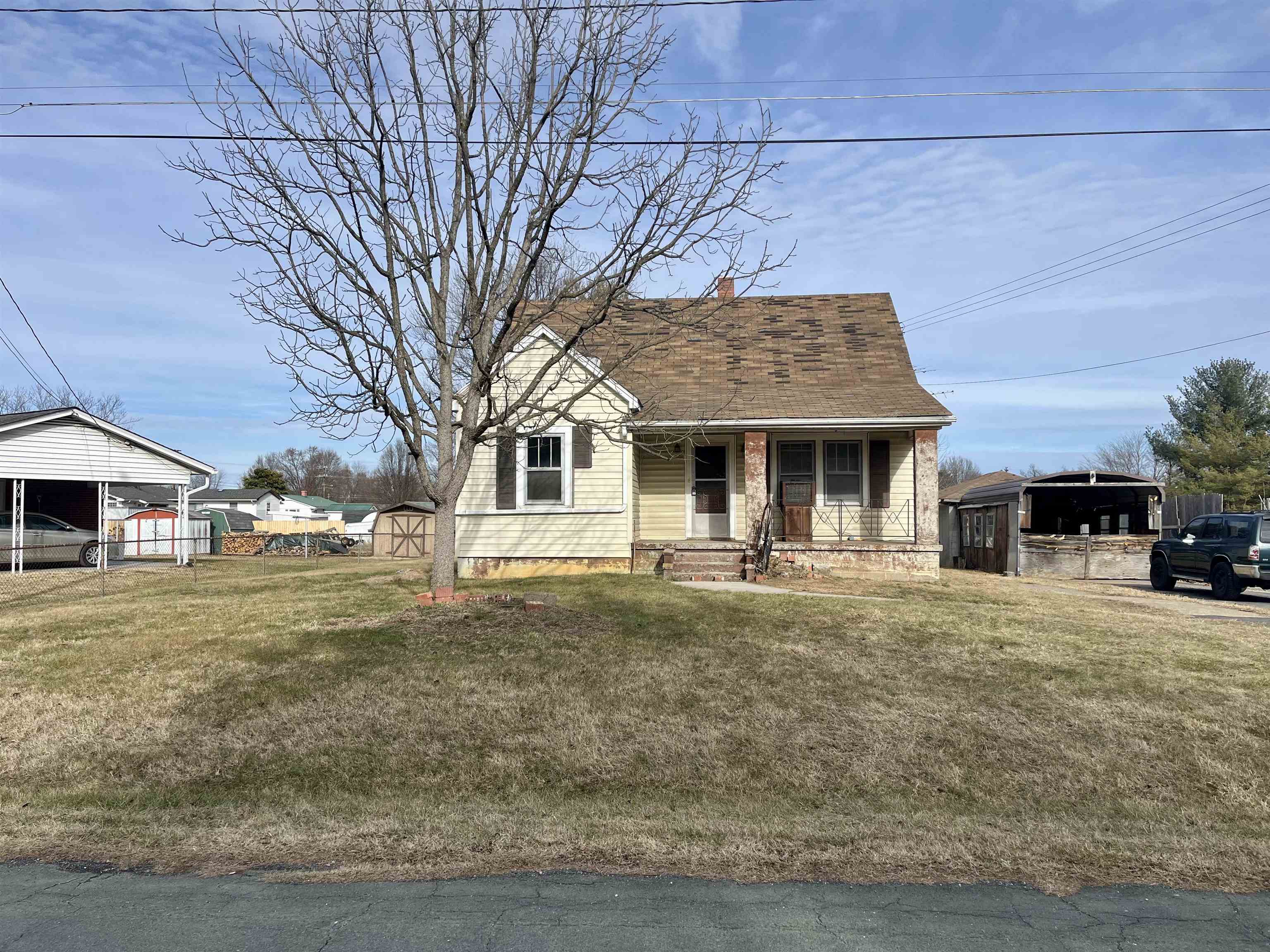 133 RIVERSIDE AVE, VERONA, Virginia 24482, 3 Bedrooms Bedrooms, ,1 BathroomBathrooms,Residential,133 RIVERSIDE AVE,672027 MLS # 672027