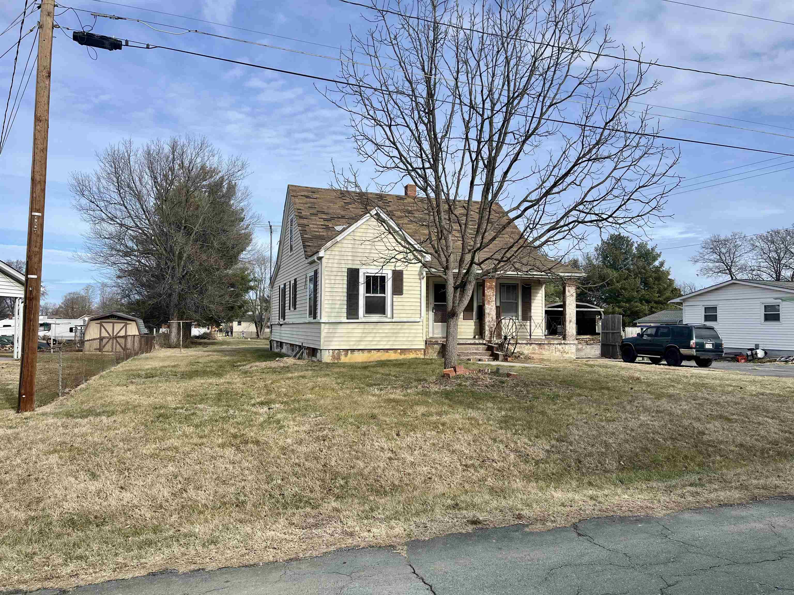 133 RIVERSIDE AVE, VERONA, Virginia 24482, 3 Bedrooms Bedrooms, ,1 BathroomBathrooms,Residential,133 RIVERSIDE AVE,672027 MLS # 672027