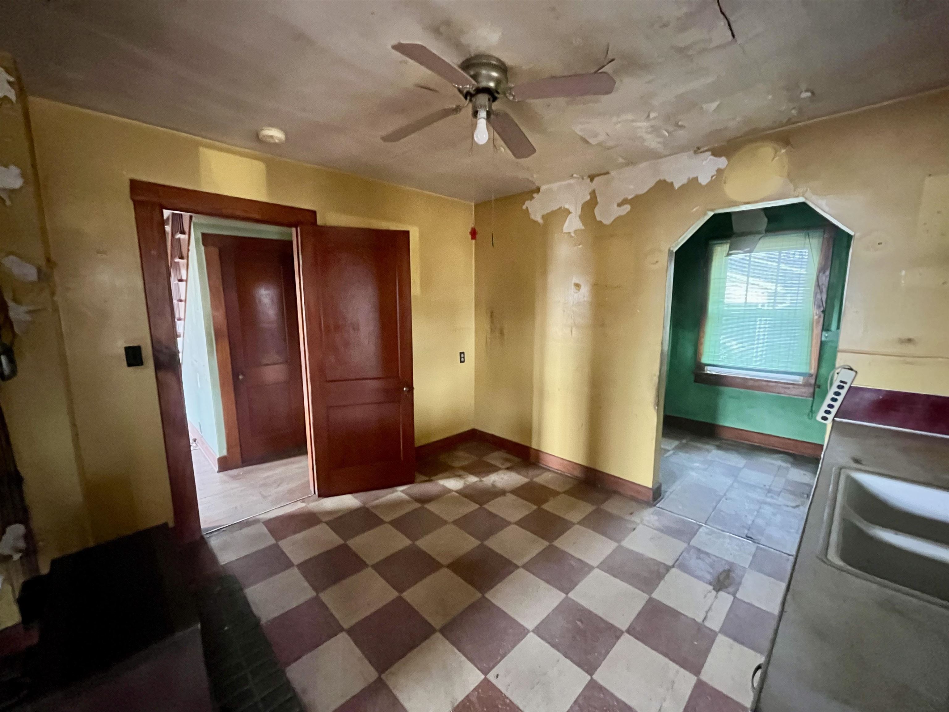 133 RIVERSIDE AVE, VERONA, Virginia 24482, 3 Bedrooms Bedrooms, ,1 BathroomBathrooms,Residential,133 RIVERSIDE AVE,672027 MLS # 672027